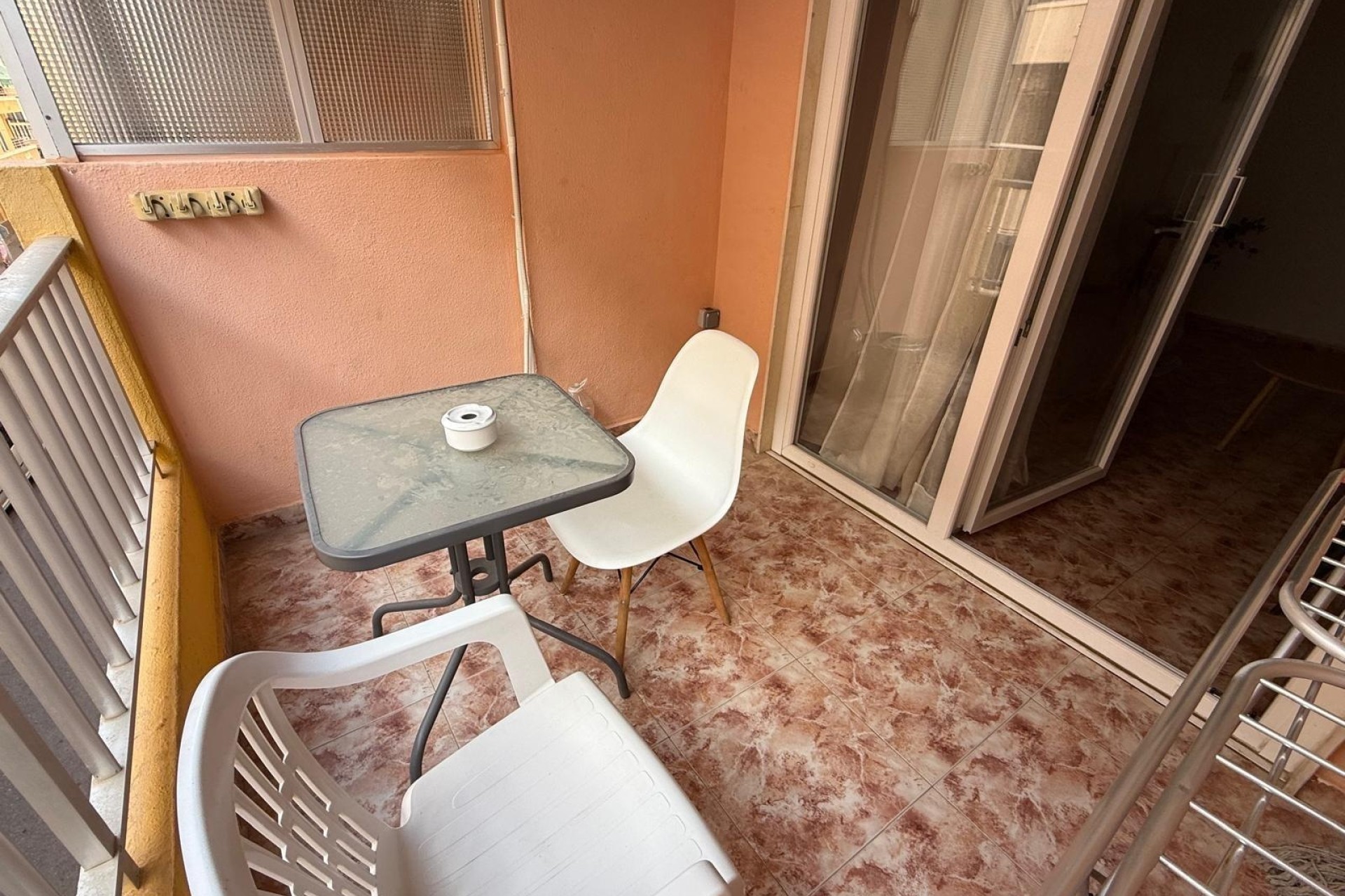 Venta - Apartamento / Piso -
Torrevieja - Playa de los Locos