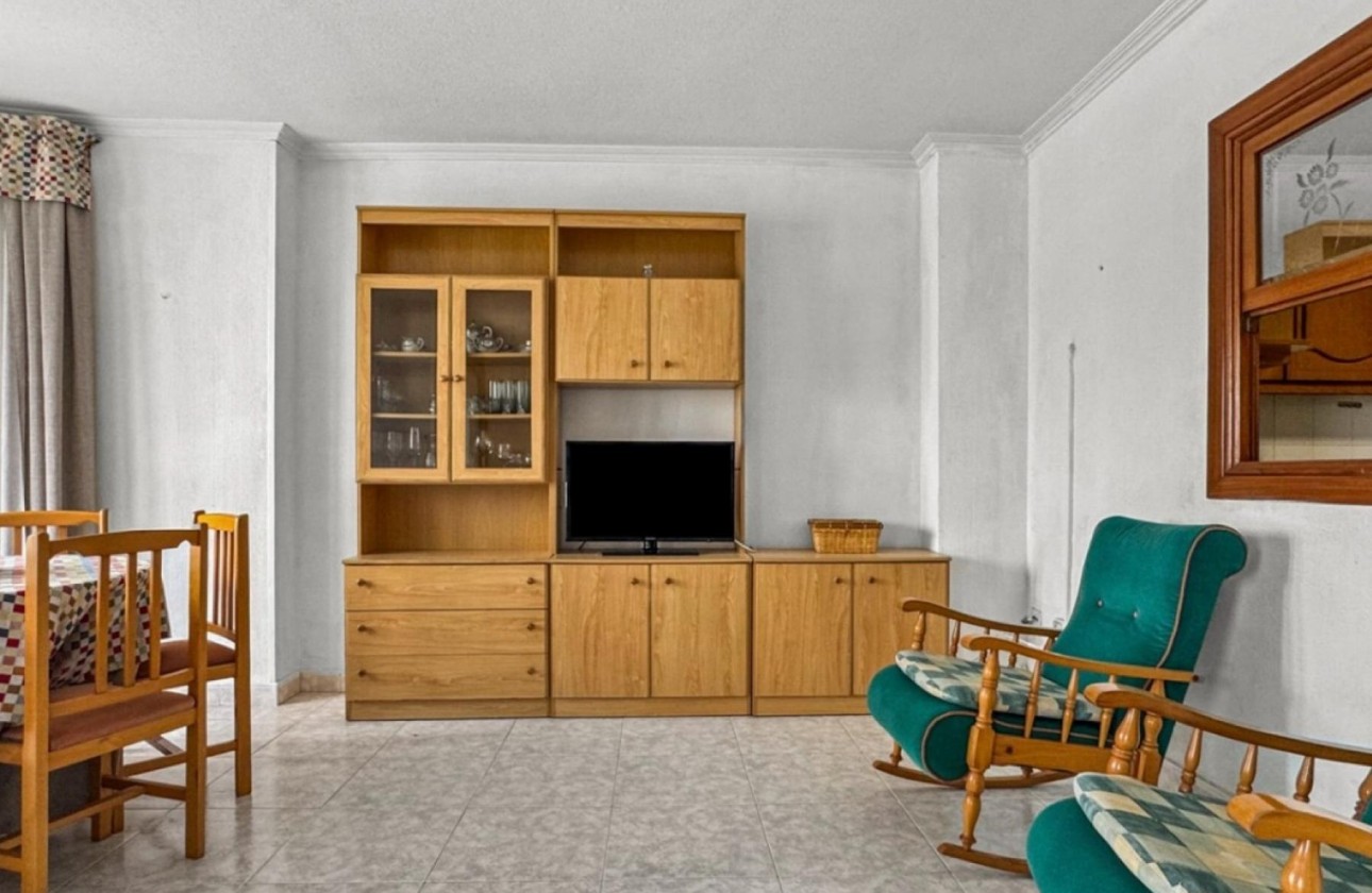 Venta - Apartamento / Piso -
Torrevieja - Playa de los Locos