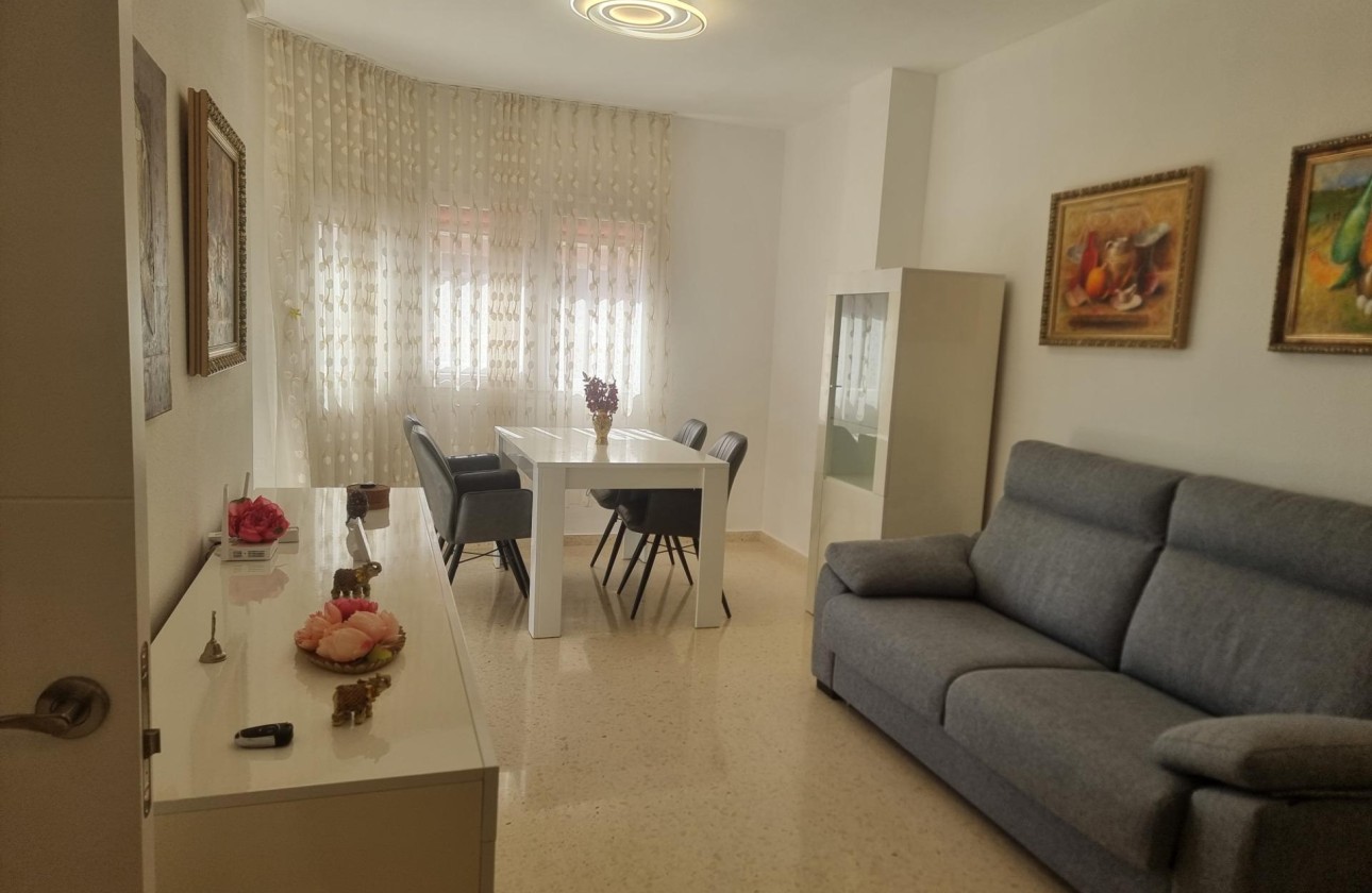 Venta - Apartamento / Piso -
Torrevieja - Playa de los Locos