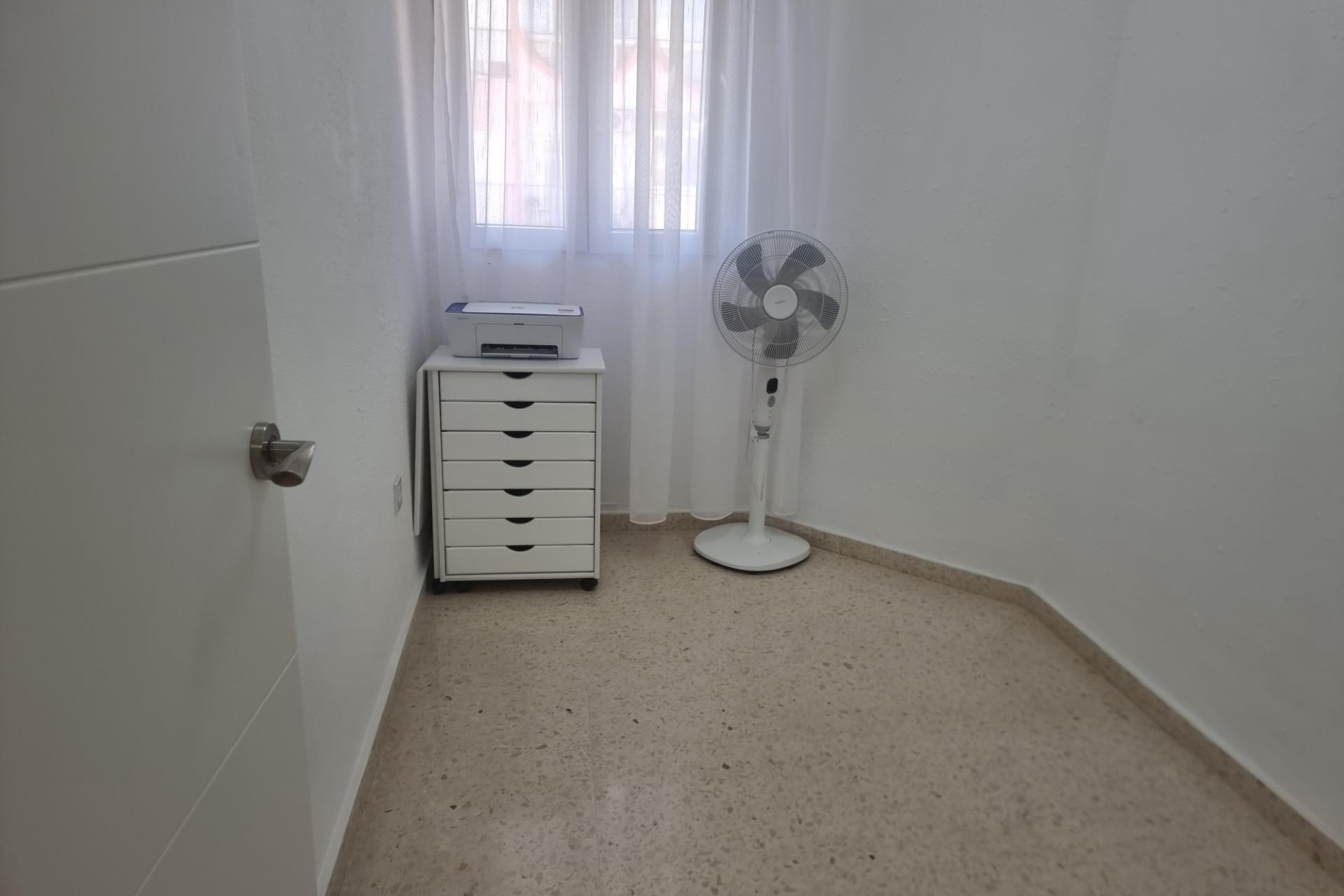 Venta - Apartamento / Piso -
Torrevieja - Playa de los Locos