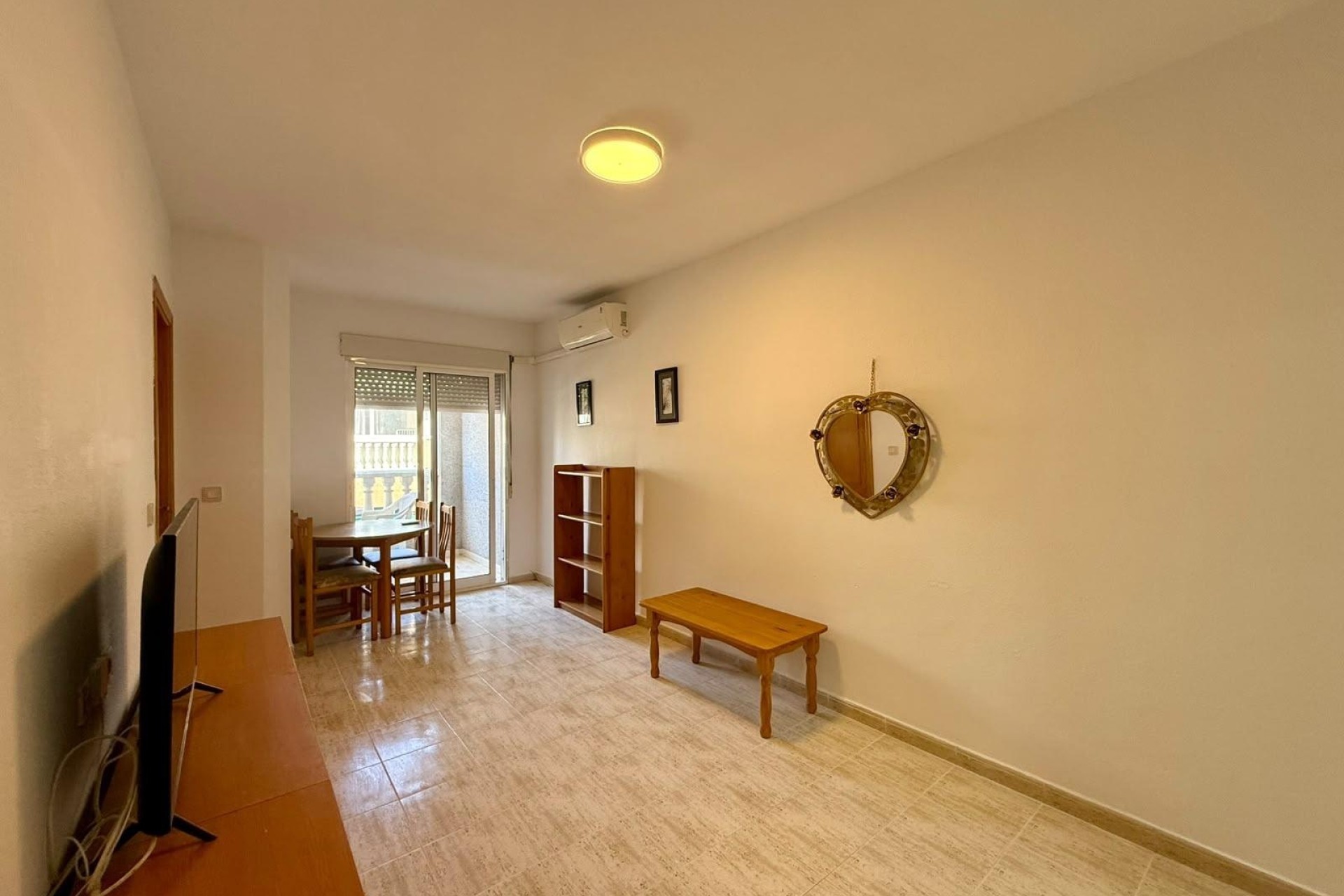 Venta - Apartamento / Piso -
Torrevieja - Playa de los Locos
