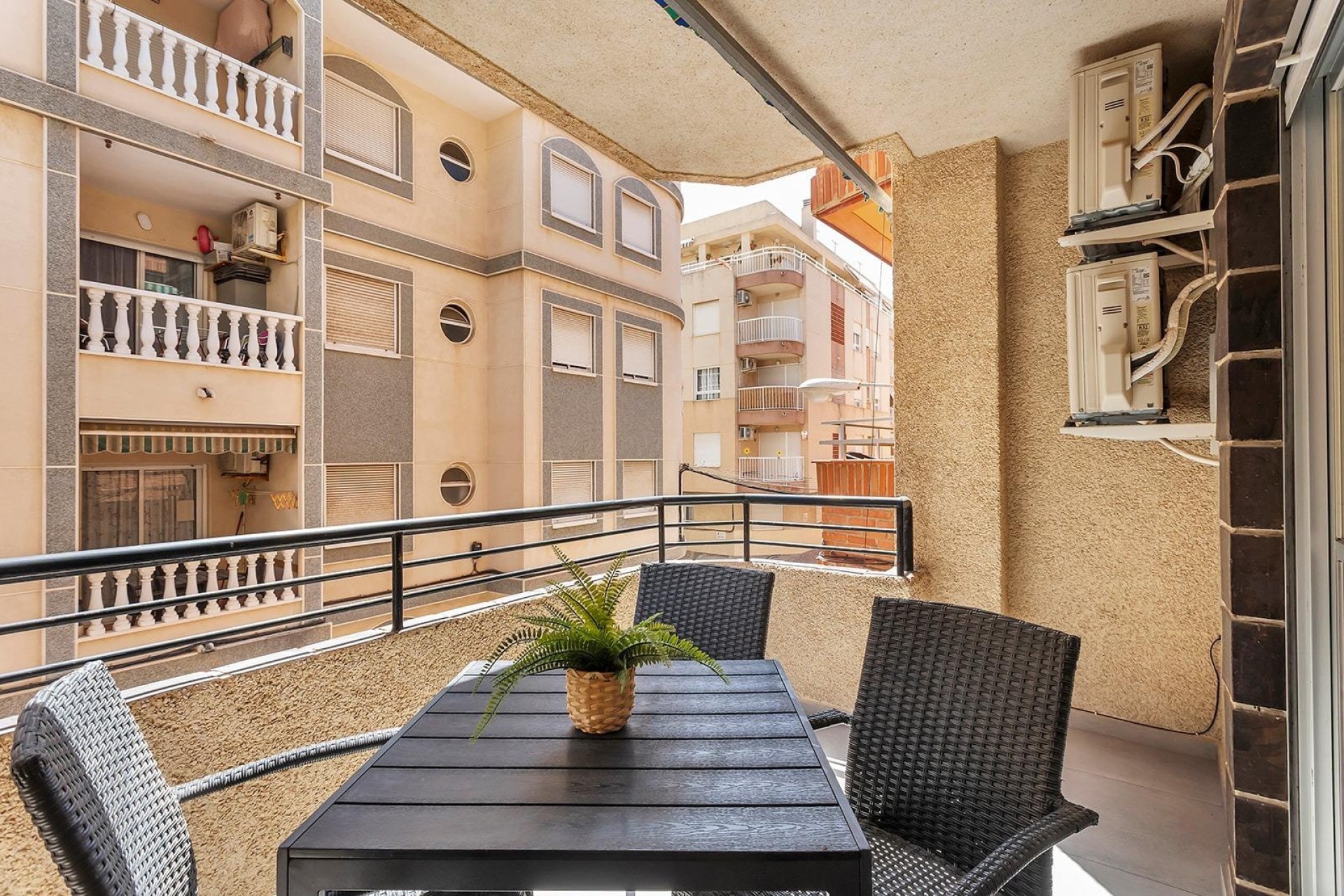 Venta - Apartamento / Piso -
Torrevieja - Playa de los Locos