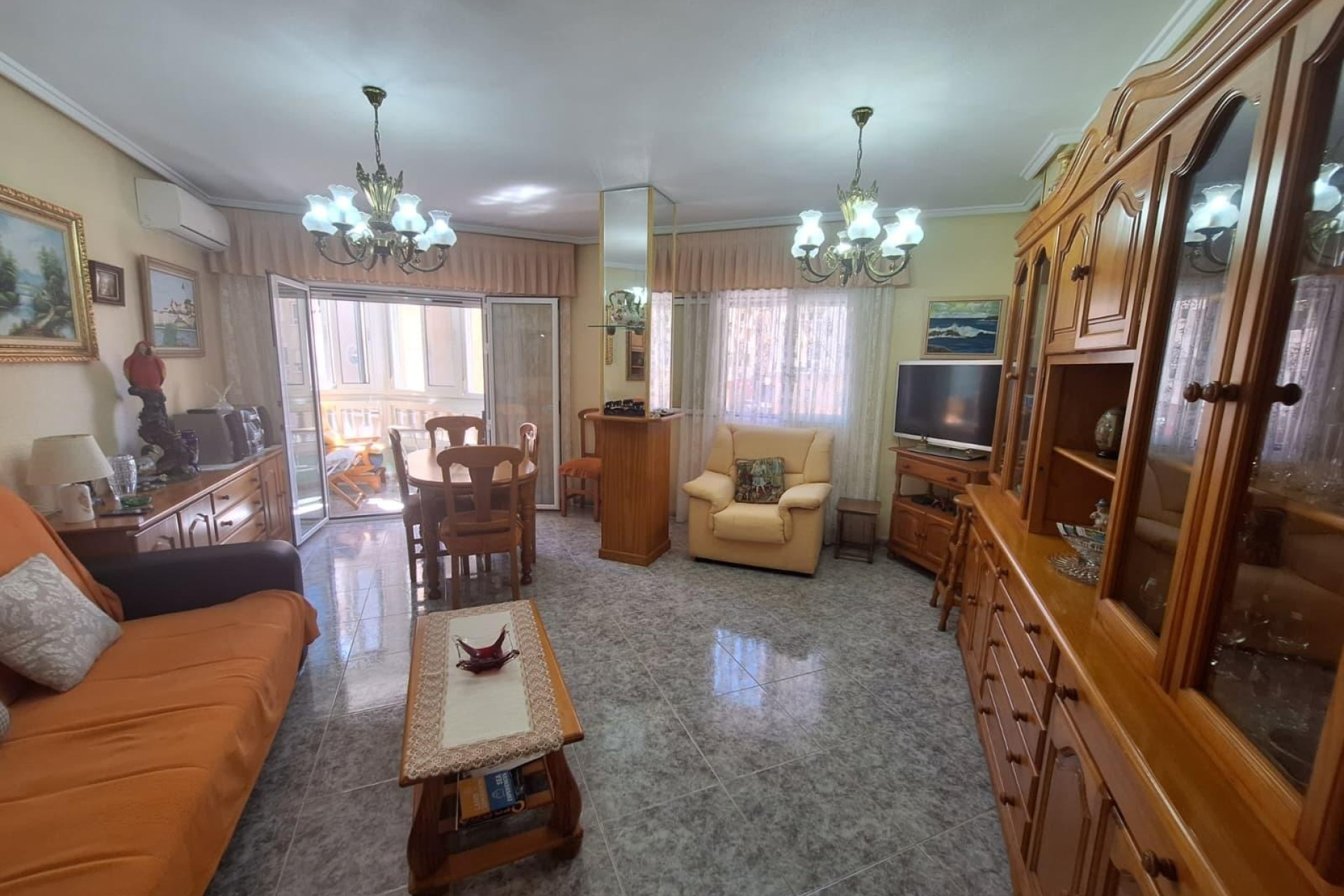 Venta - Apartamento / Piso -
Torrevieja - Playa de los Locos