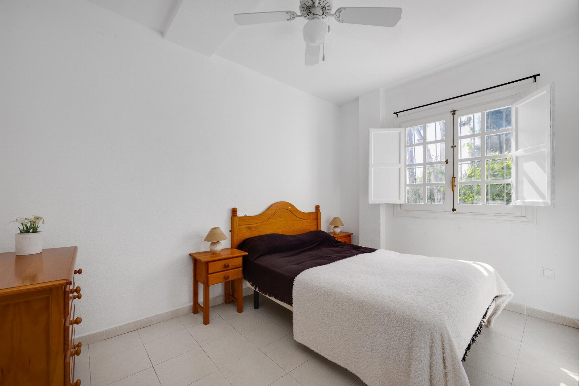 Venta - Apartamento / Piso -
Torrevieja - Playa de los Naufragos