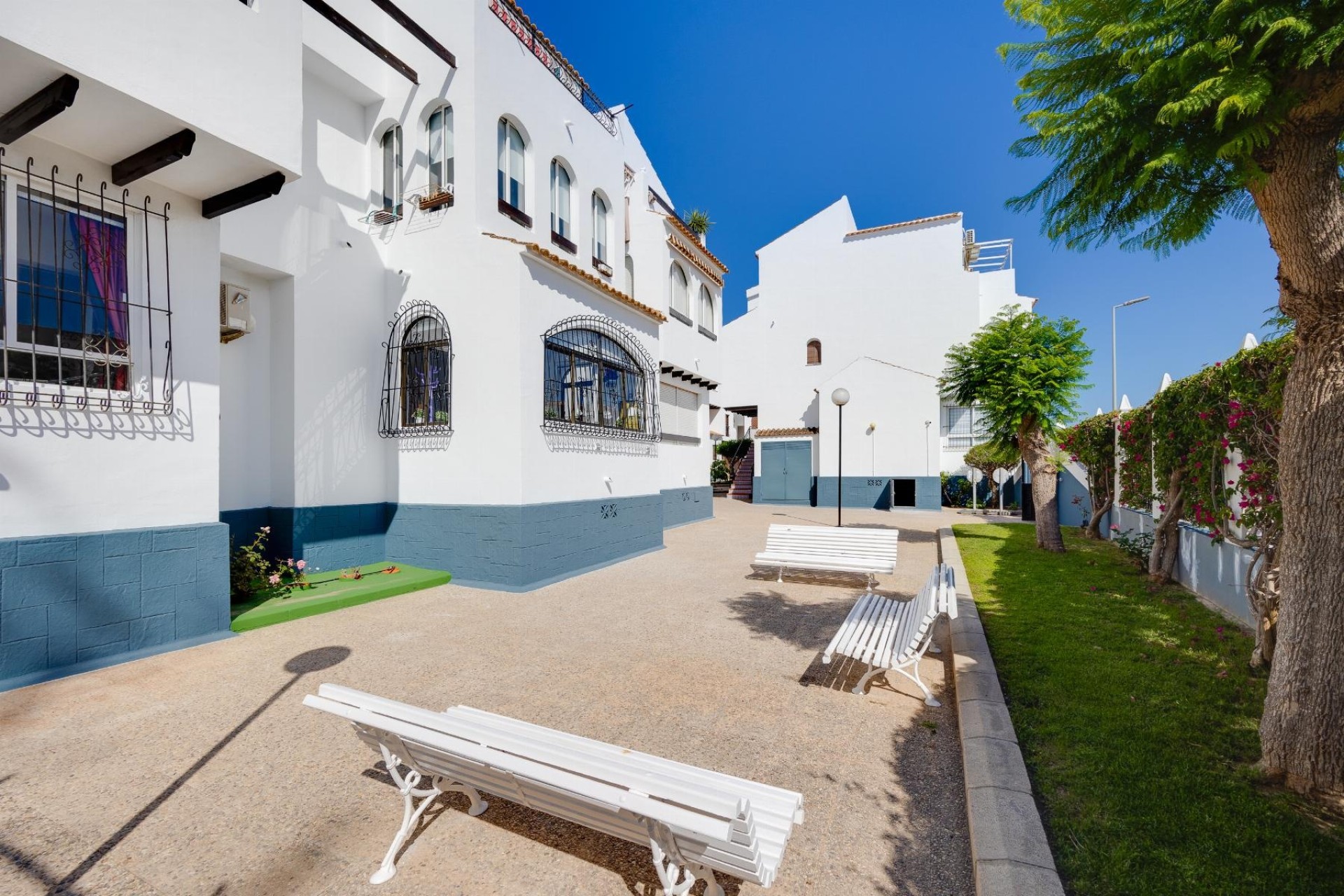 Venta - Apartamento / Piso -
Torrevieja - Playa de los Naufragos