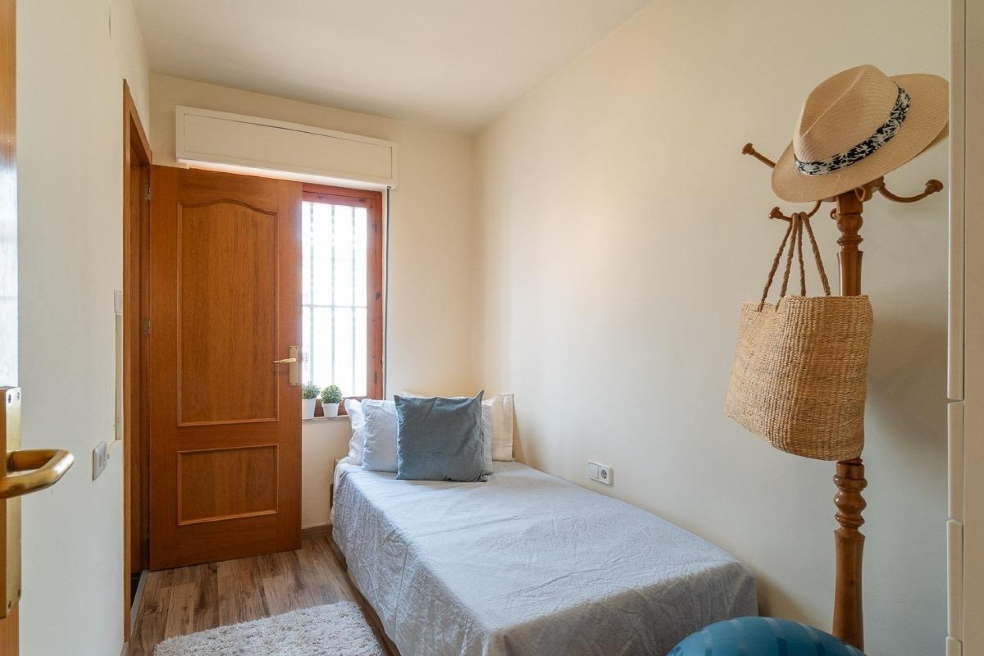 Venta - Apartamento / Piso -
Torrevieja - Playa de los Naufragos