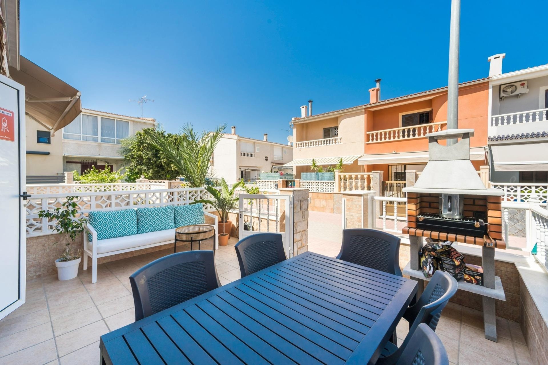 Venta - Apartamento / Piso -
Torrevieja - Playa de los Naufragos