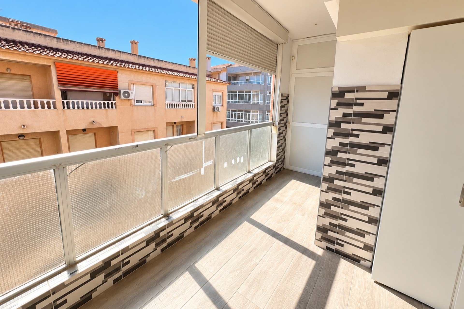 Venta - Apartamento / Piso -
Torrevieja - Playa de los Naufragos
