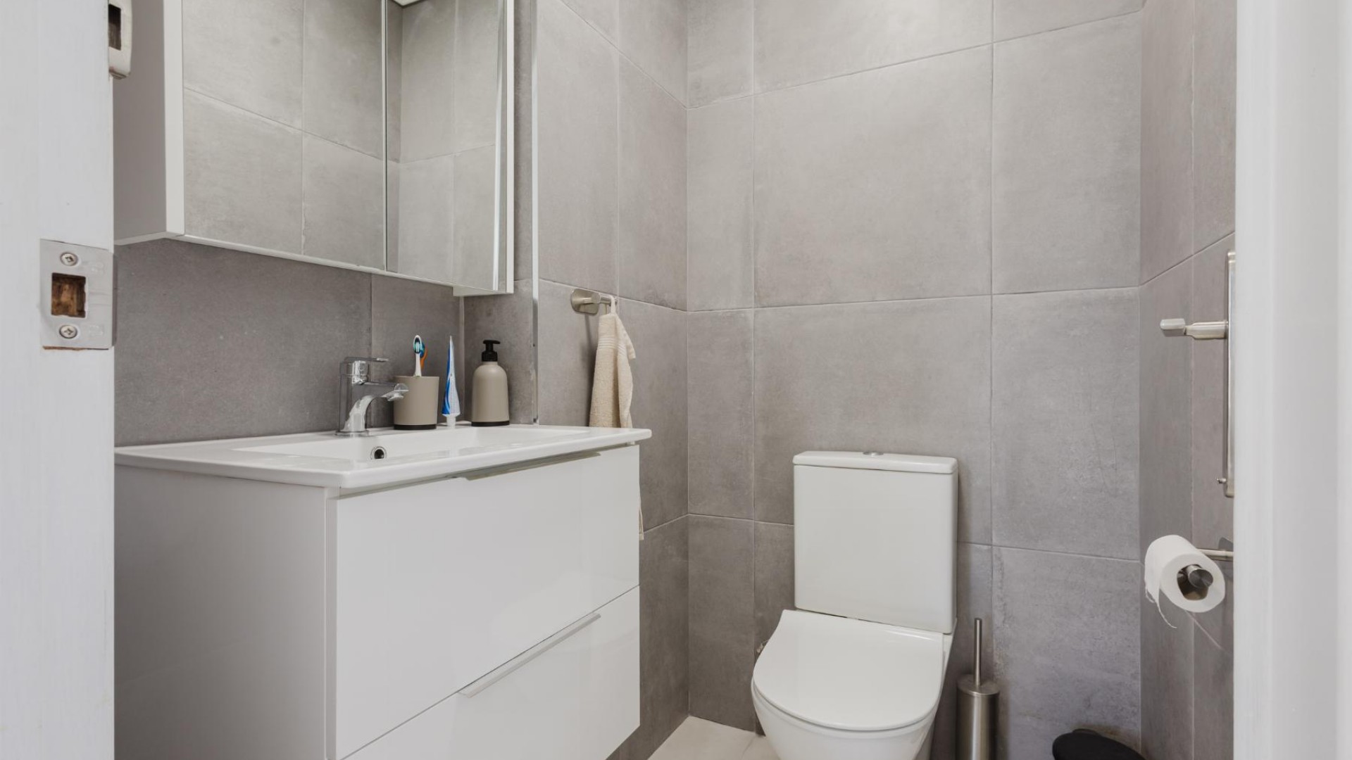 Venta - Apartamento piso -
Torrevieja - Playa del Acequión