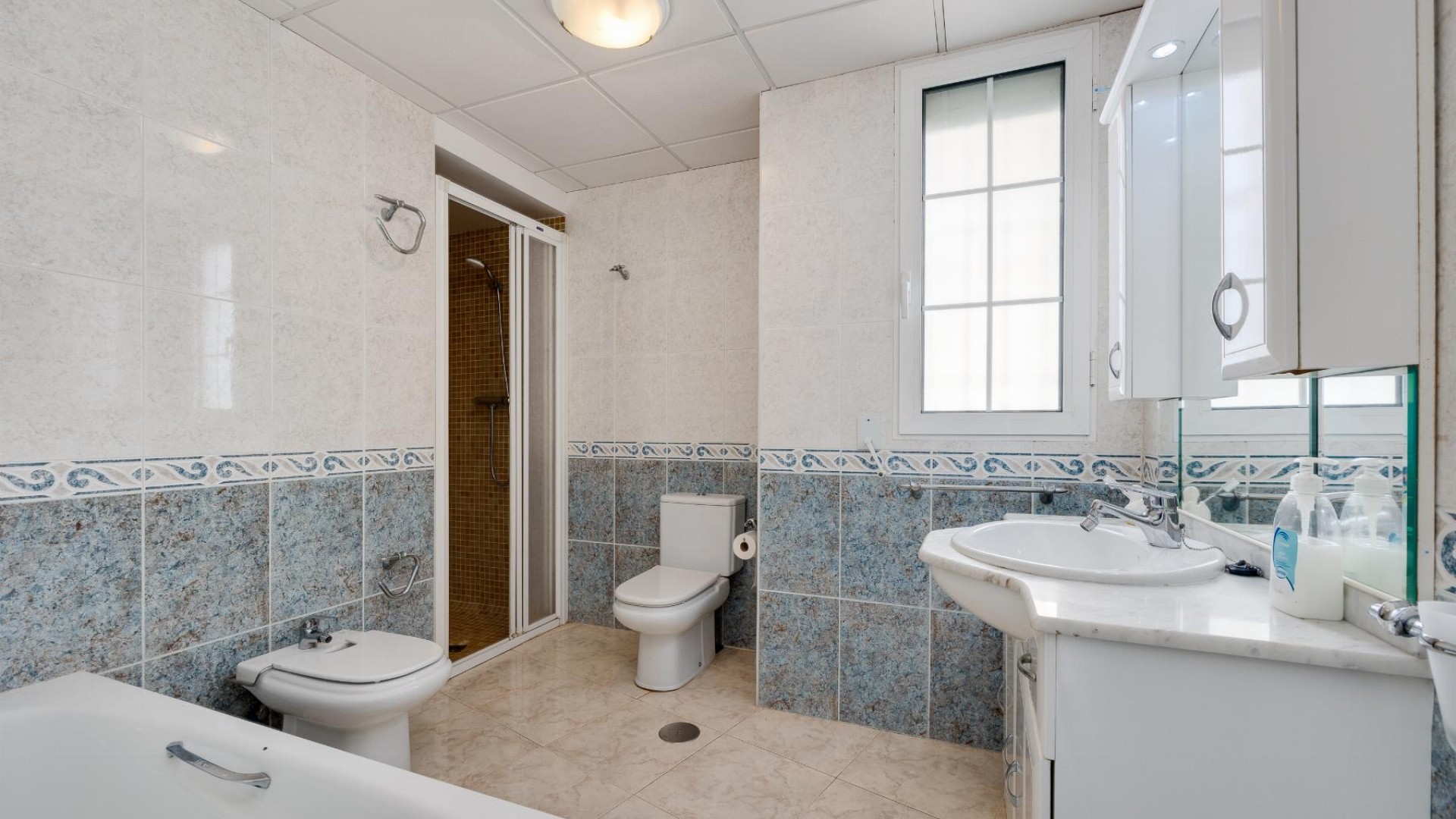 Venta - Apartamento piso -
Torrevieja - Playa del Acequión