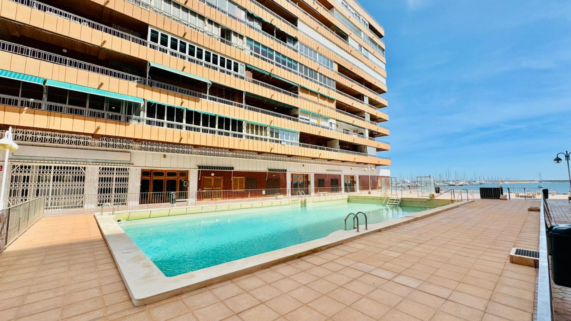 Venta - Apartamento piso -
Torrevieja - Playa del Acequión