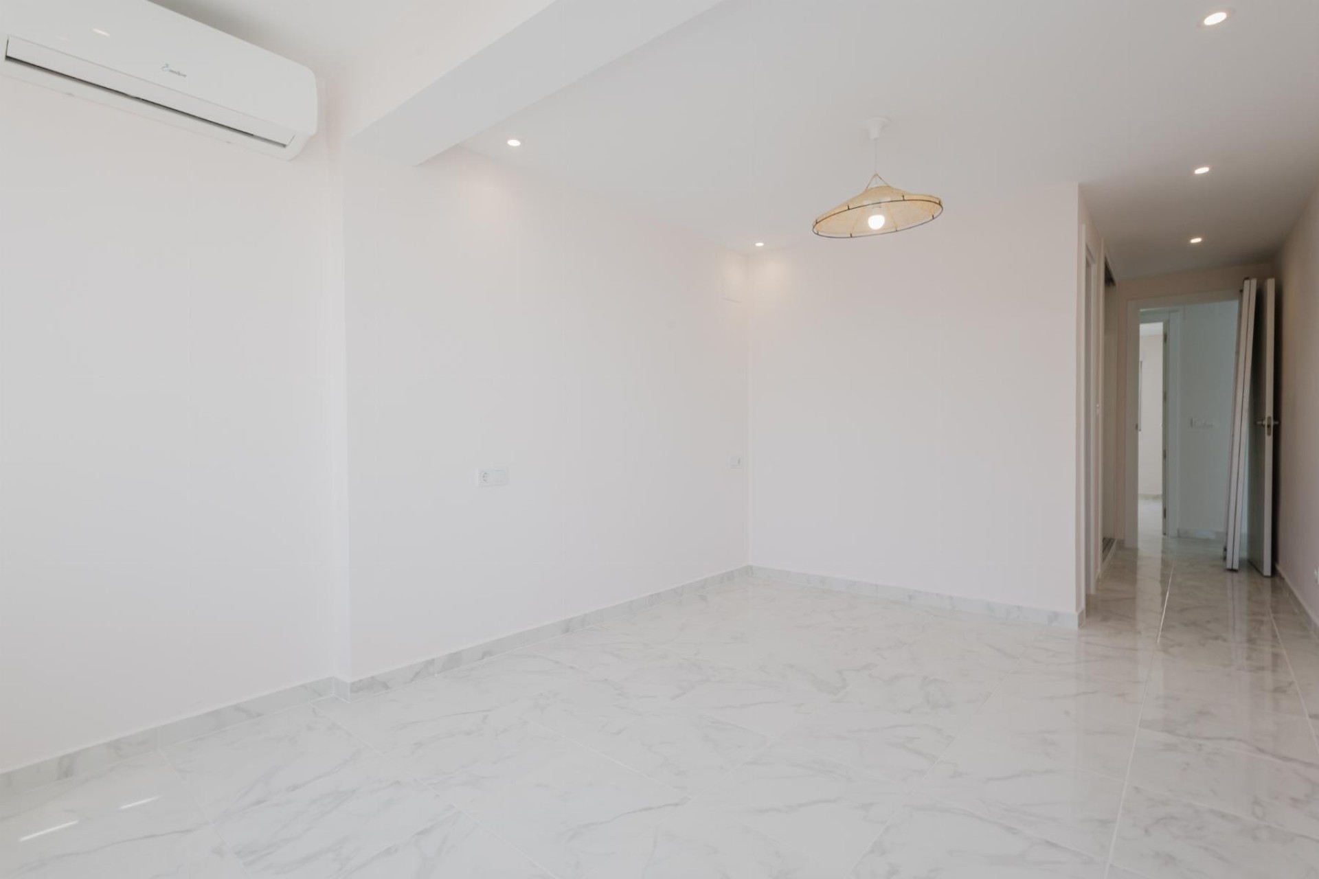 Venta - Apartamento piso -
Torrevieja - Playa del Acequión