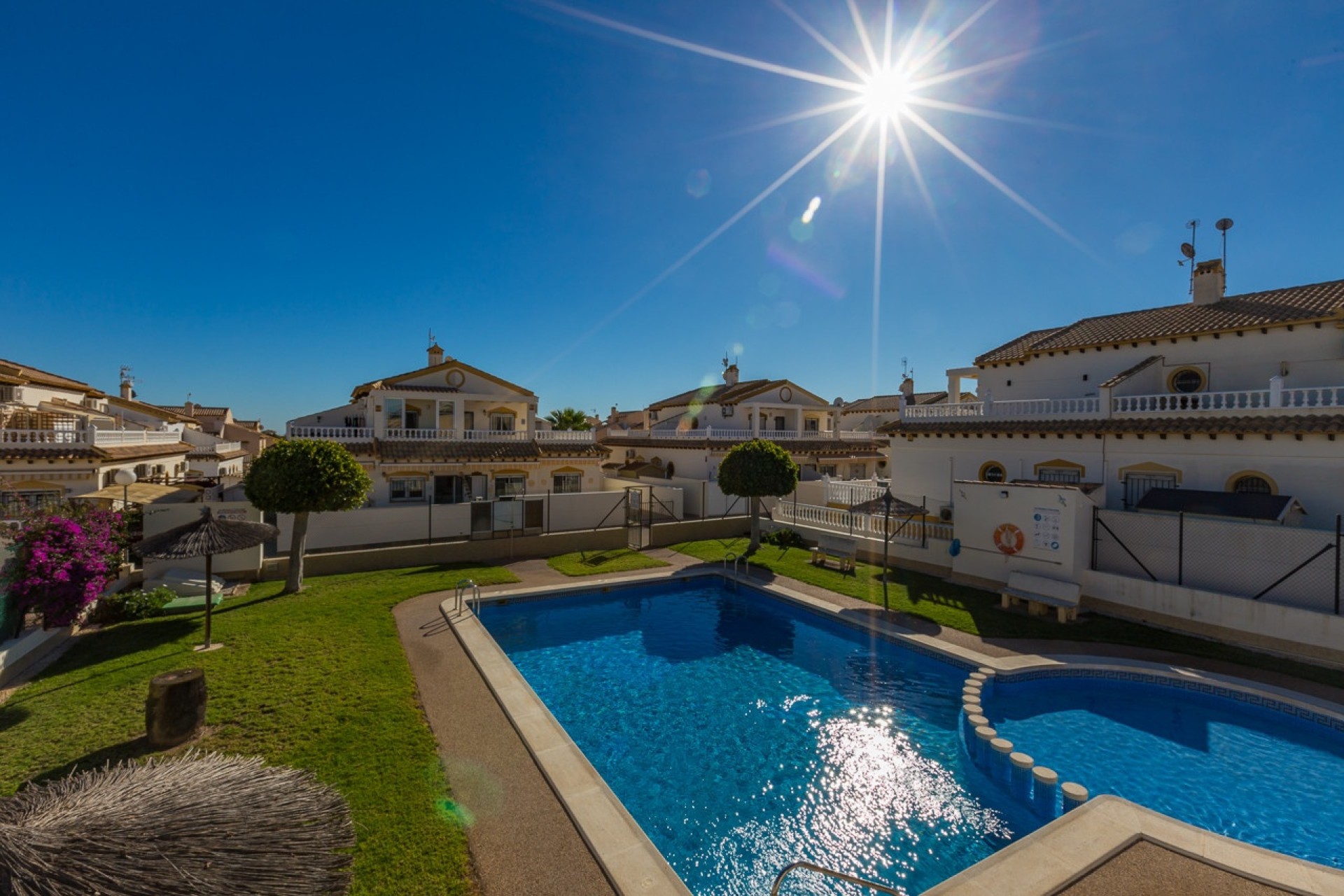 Venta - Apartamento / Piso -
Torrevieja - Playa del Cura