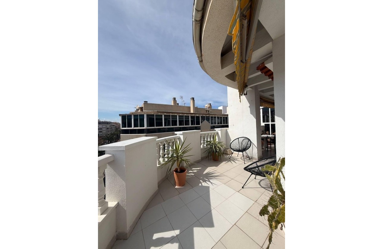 Venta - Apartamento / Piso -
Torrevieja - Playa del Cura