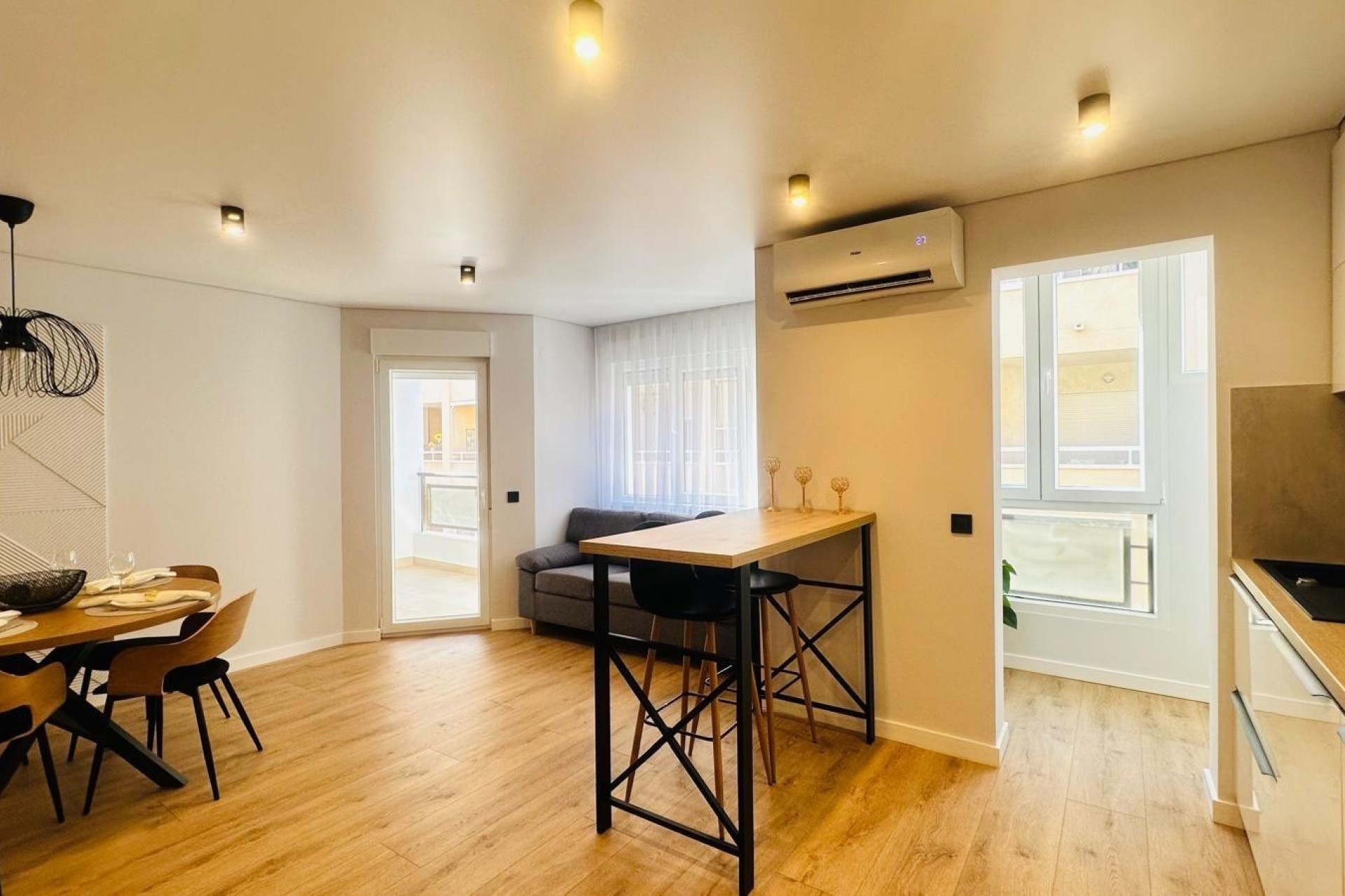 Venta - Apartamento / Piso -
Torrevieja - Playa del Cura