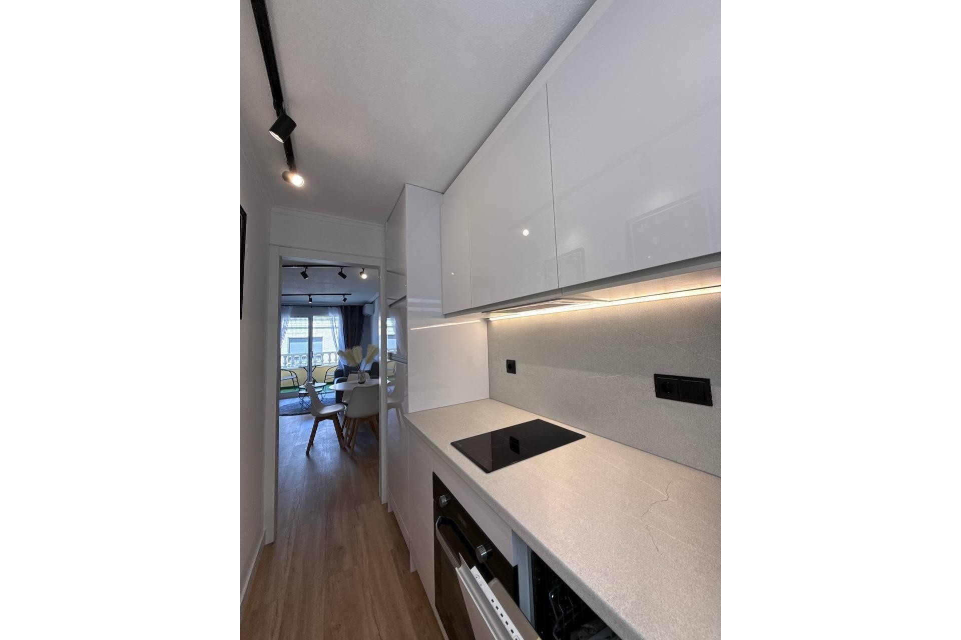 Venta - Apartamento / Piso -
Torrevieja - Playa del Cura