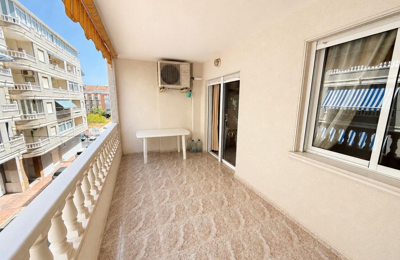 Venta - Apartamento / Piso -
Torrevieja - Playa del Cura