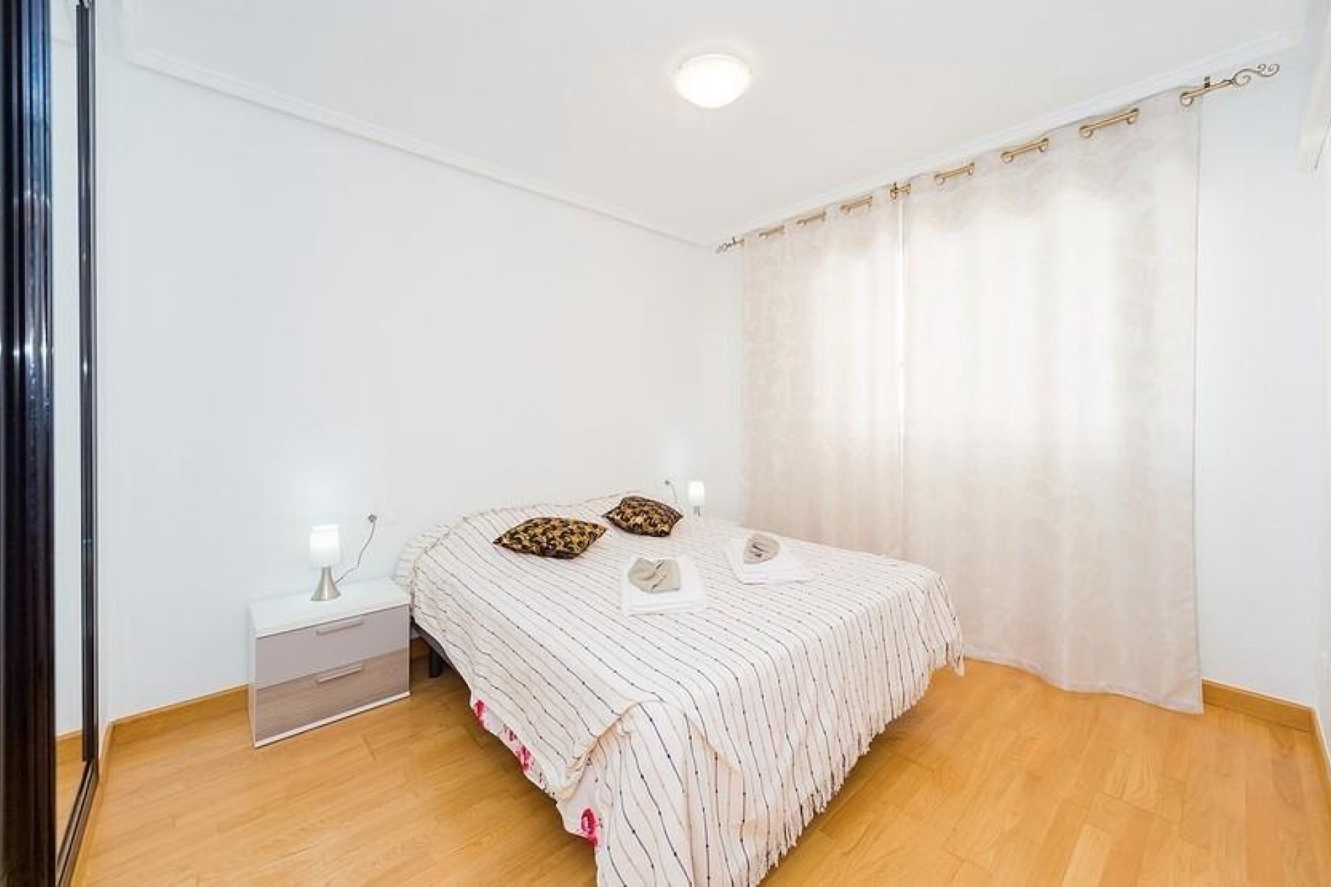 Venta - Apartamento / Piso -
Torrevieja - Playa del Cura