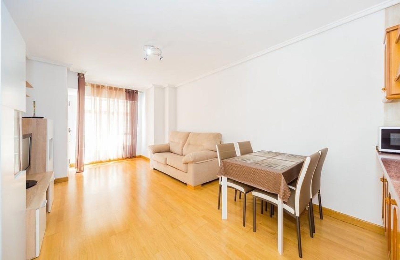 Venta - Apartamento / Piso -
Torrevieja - Playa del Cura