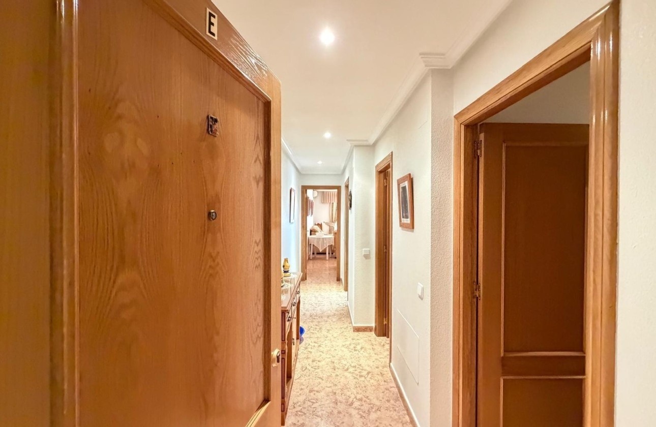 Venta - Apartamento / Piso -
Torrevieja - Playa del Cura