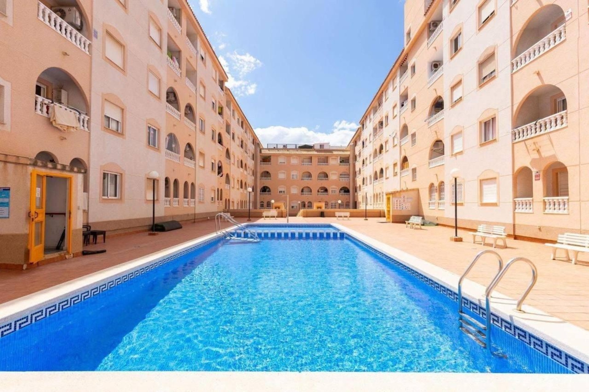 Venta - Apartamento / Piso -
Torrevieja - Playa del Cura