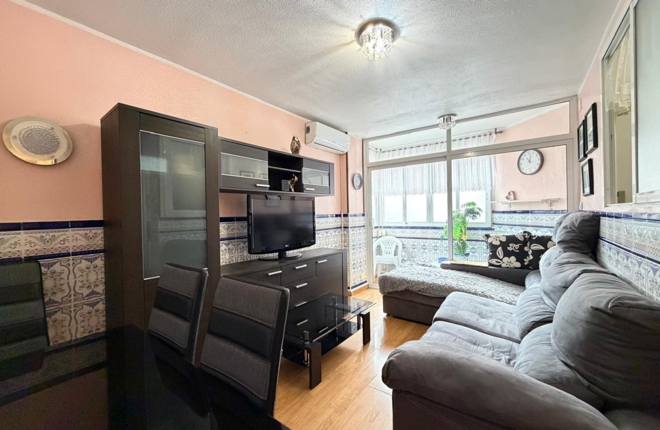 Venta - Apartamento / Piso -
Torrevieja - Playa del Cura