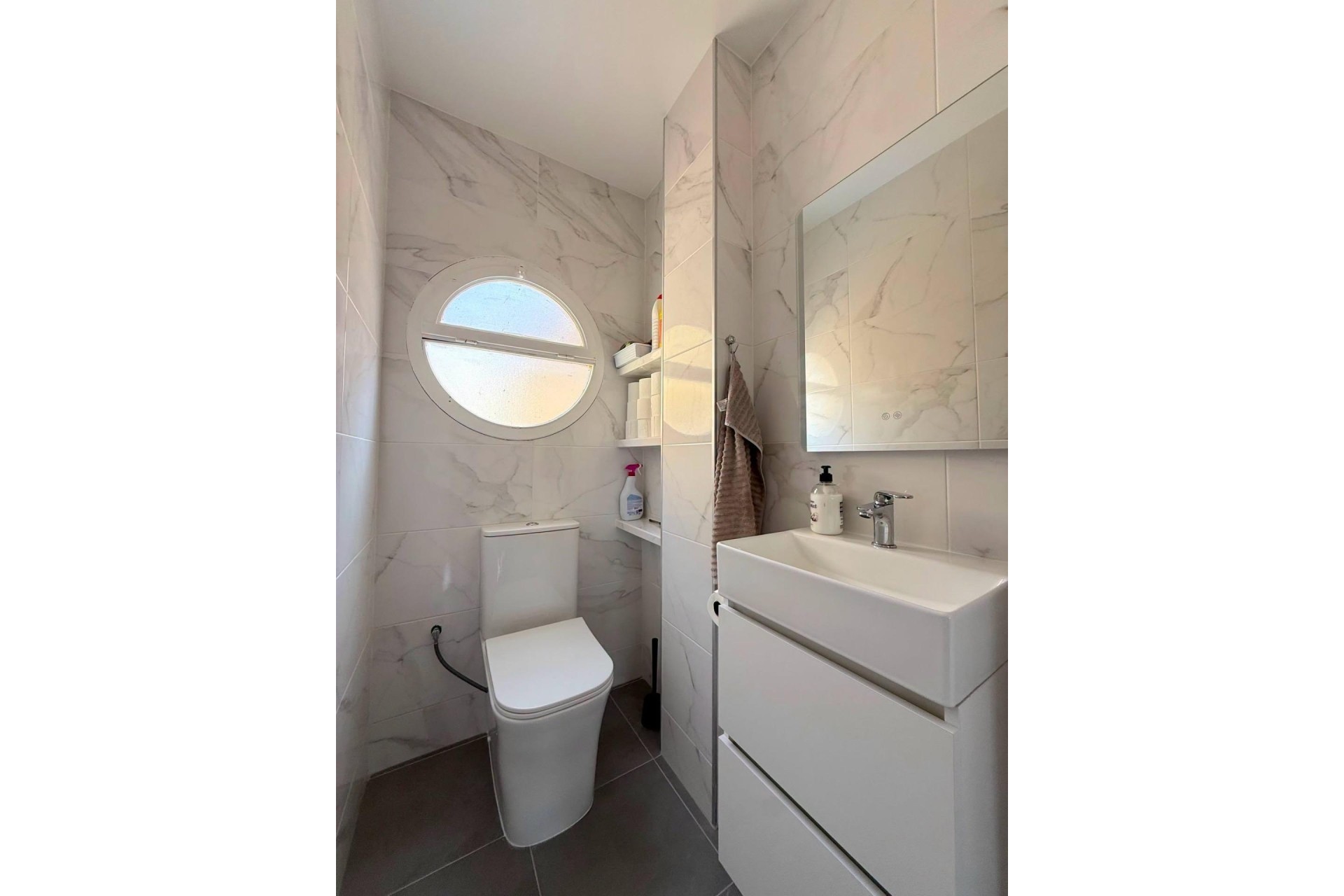 Venta - Apartamento / Piso -
Torrevieja - Playa del Cura