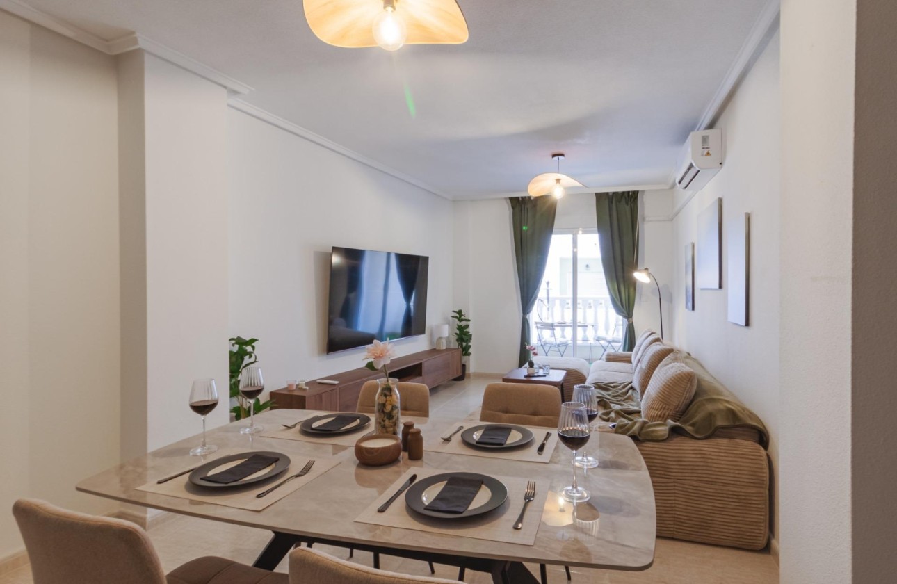 Venta - Apartamento / Piso -
Torrevieja - Playa del Cura