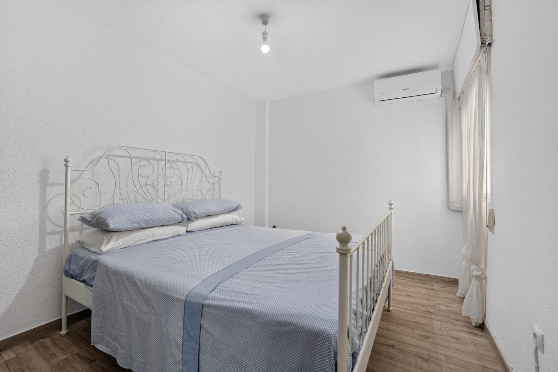 Venta - Apartamento / Piso -
Torrevieja - Playa del Cura