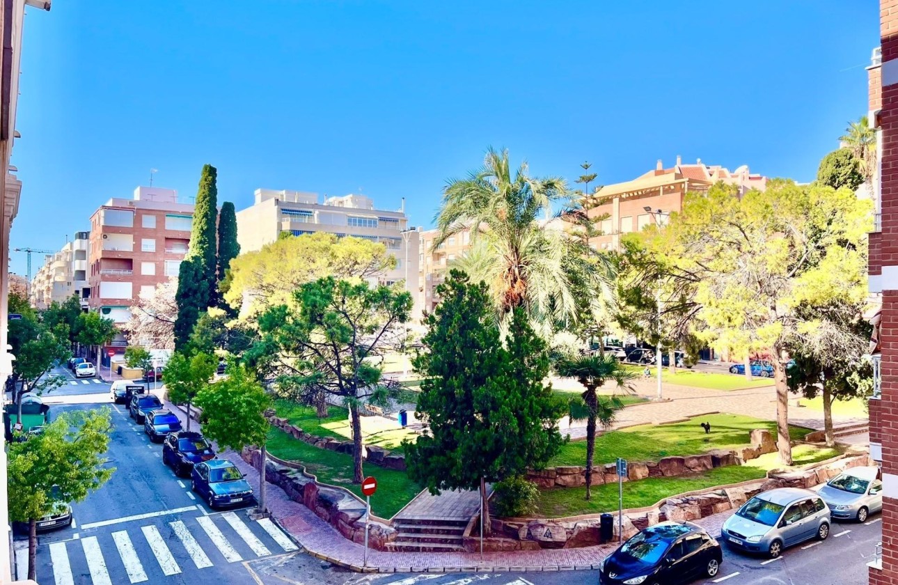 Venta - Apartamento / Piso -
Torrevieja - Playa del Cura