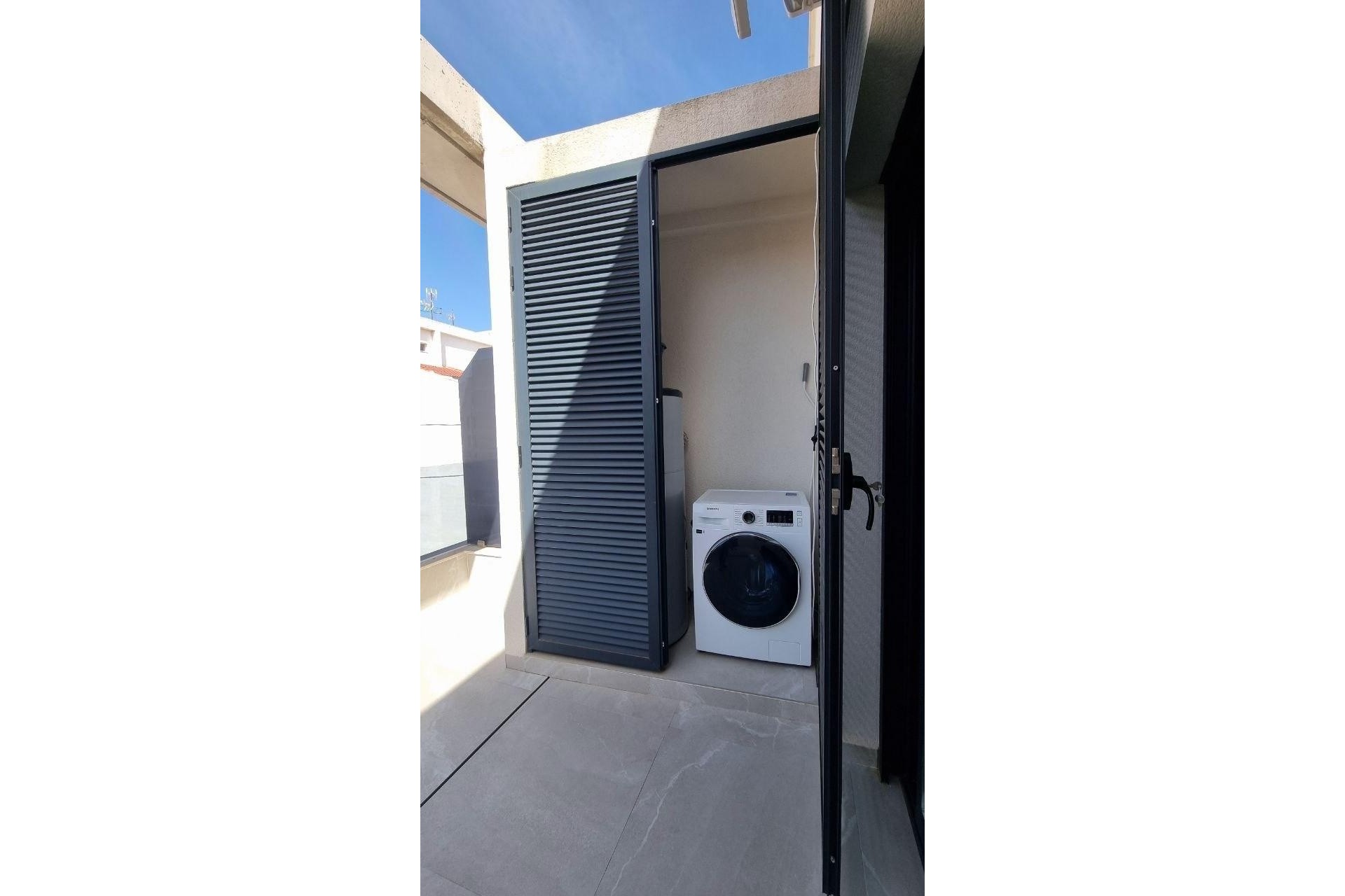Venta - Apartamento / Piso -
Torrevieja - Playa del Cura