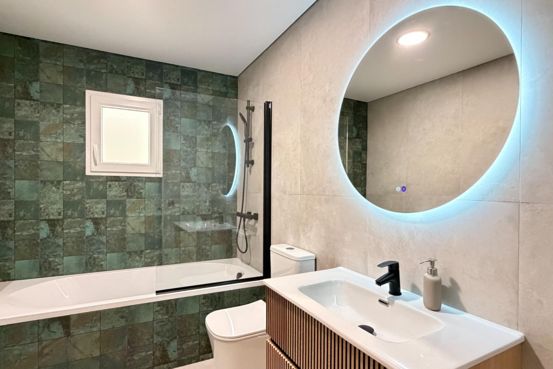 Venta - Apartamento / Piso -
Torrevieja - Playa del Cura