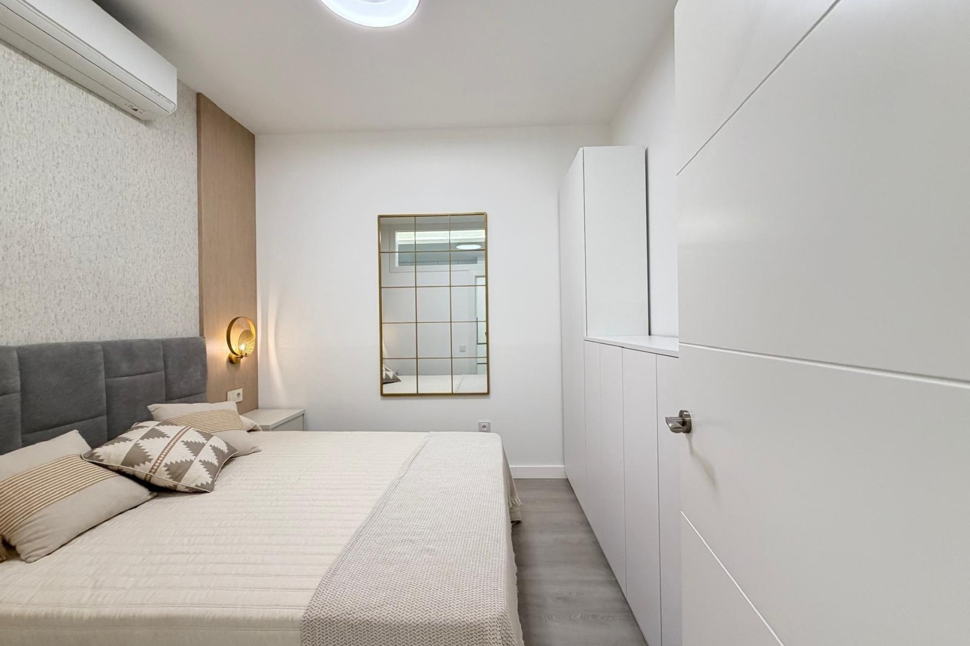 Venta - Apartamento / Piso -
Torrevieja - Playa del Cura