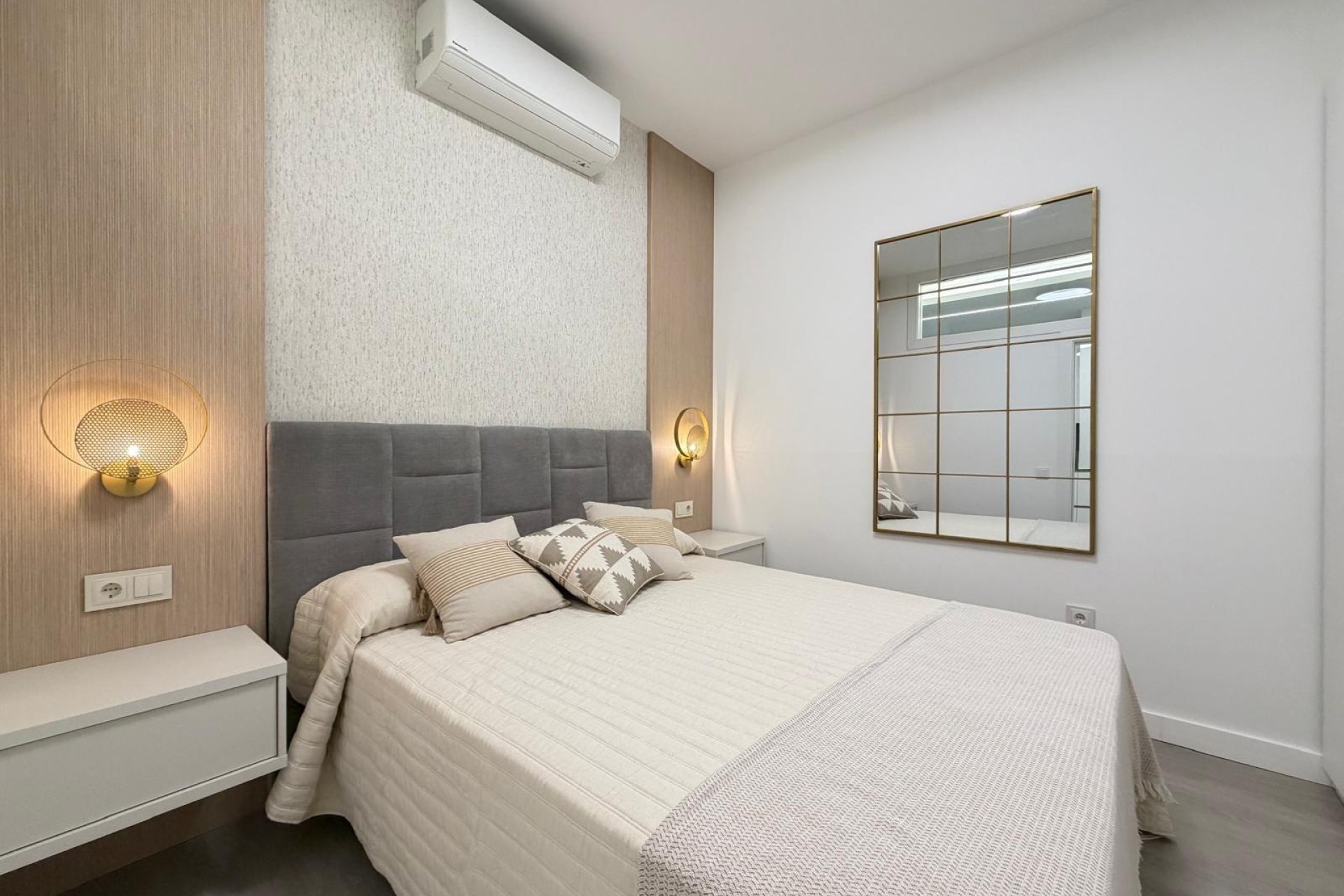 Venta - Apartamento / Piso -
Torrevieja - Playa del Cura