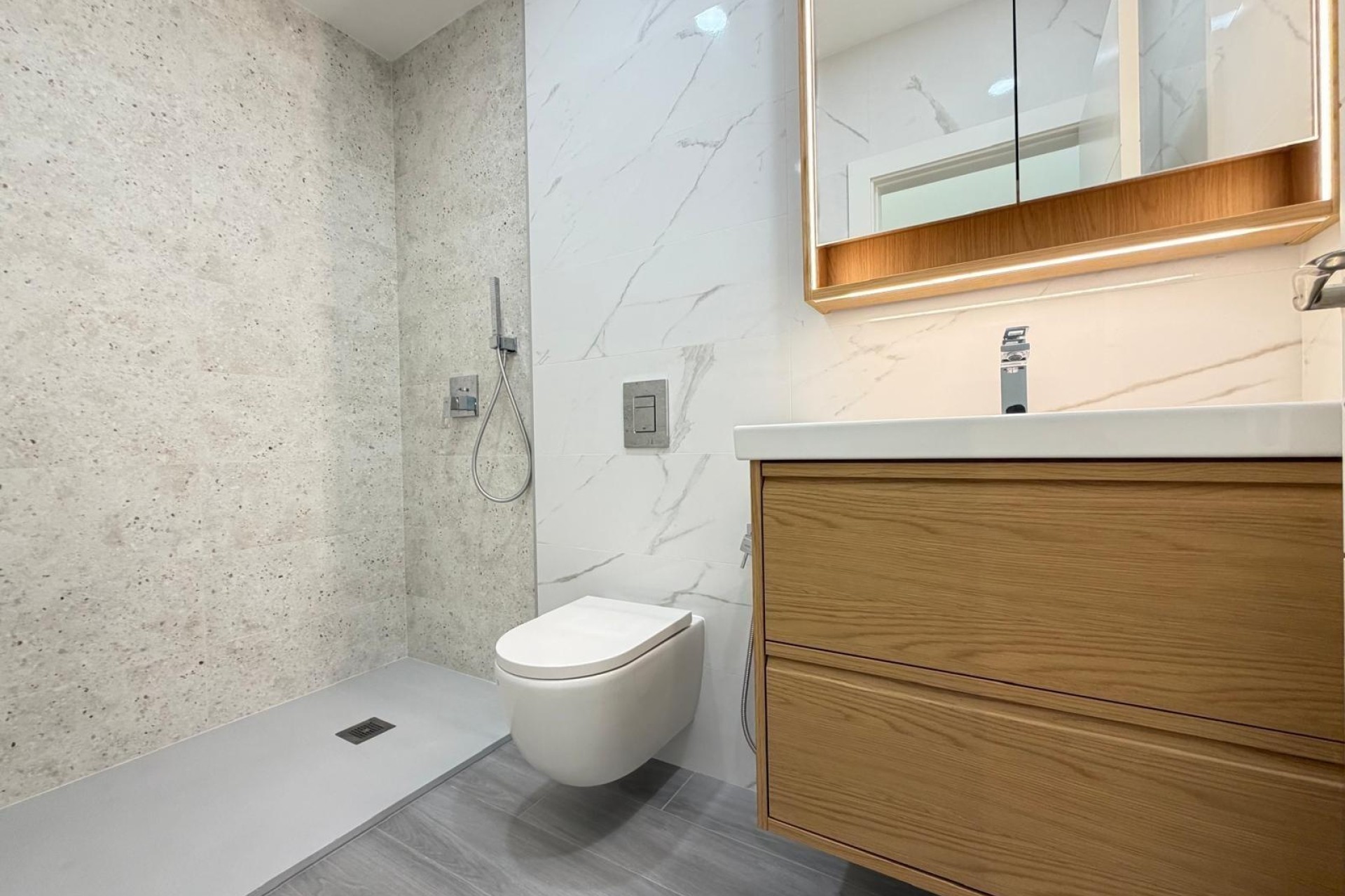 Venta - Apartamento / Piso -
Torrevieja - Playa del Cura