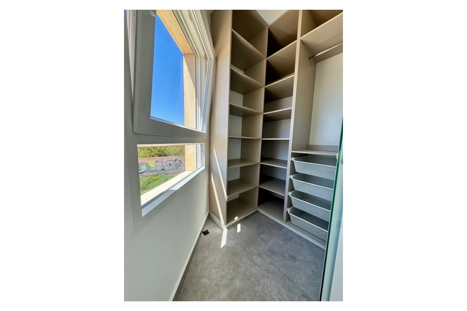 Venta - Apartamento / Piso -
Torrevieja - Puerto Deportivo