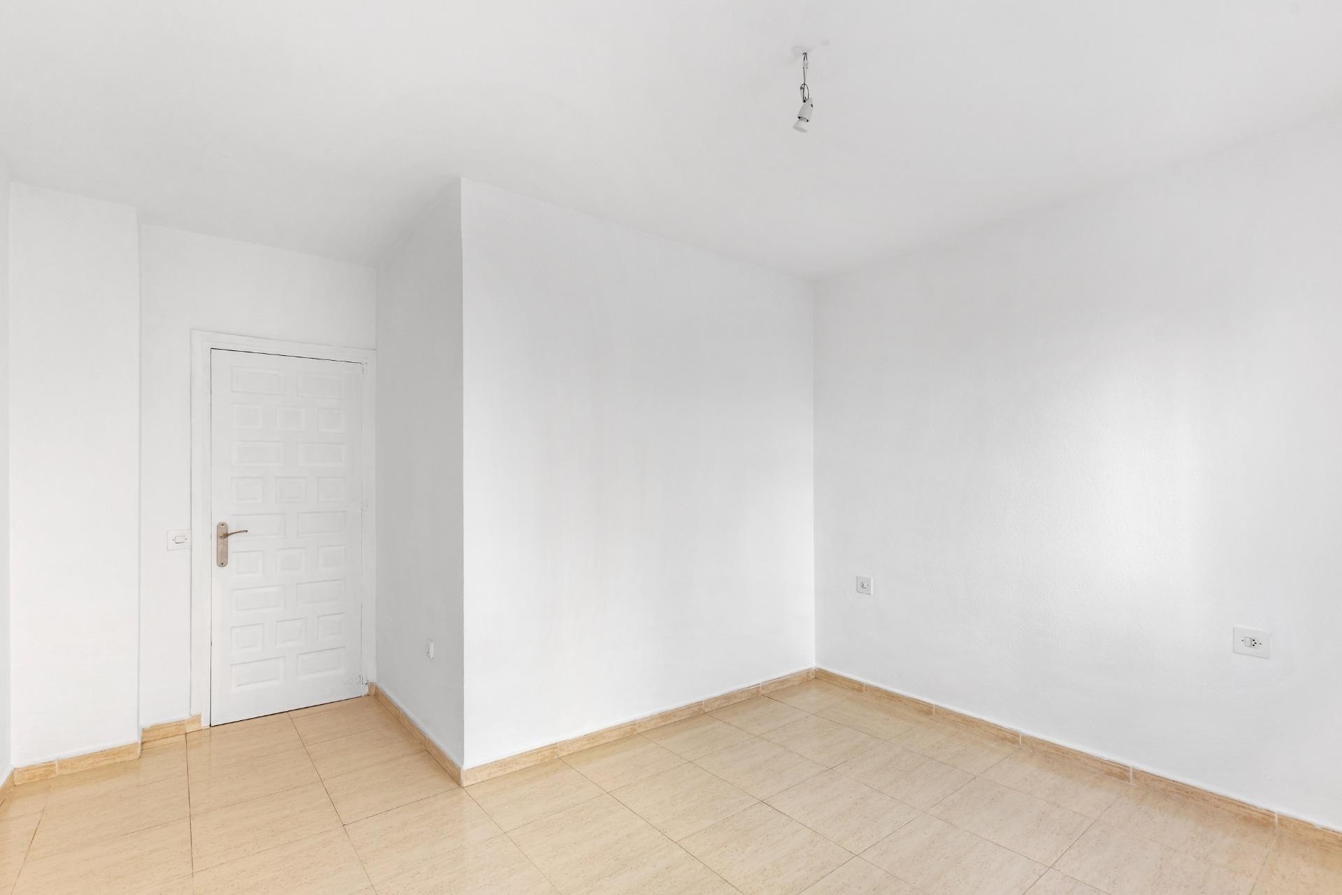 Venta - Apartamento / Piso -
Torrevieja - Puerto Deportivo