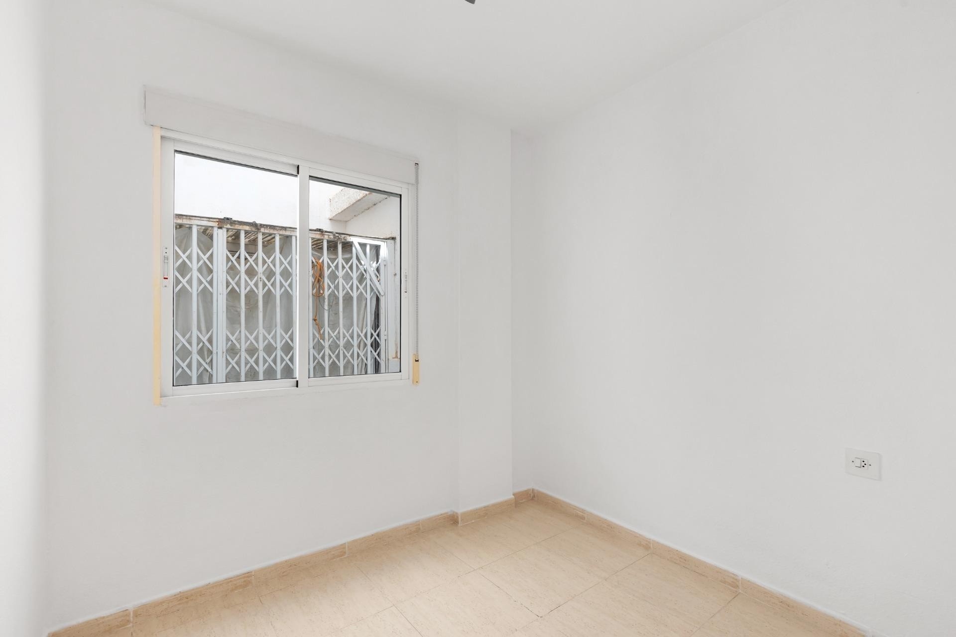 Venta - Apartamento / Piso -
Torrevieja - Puerto Deportivo