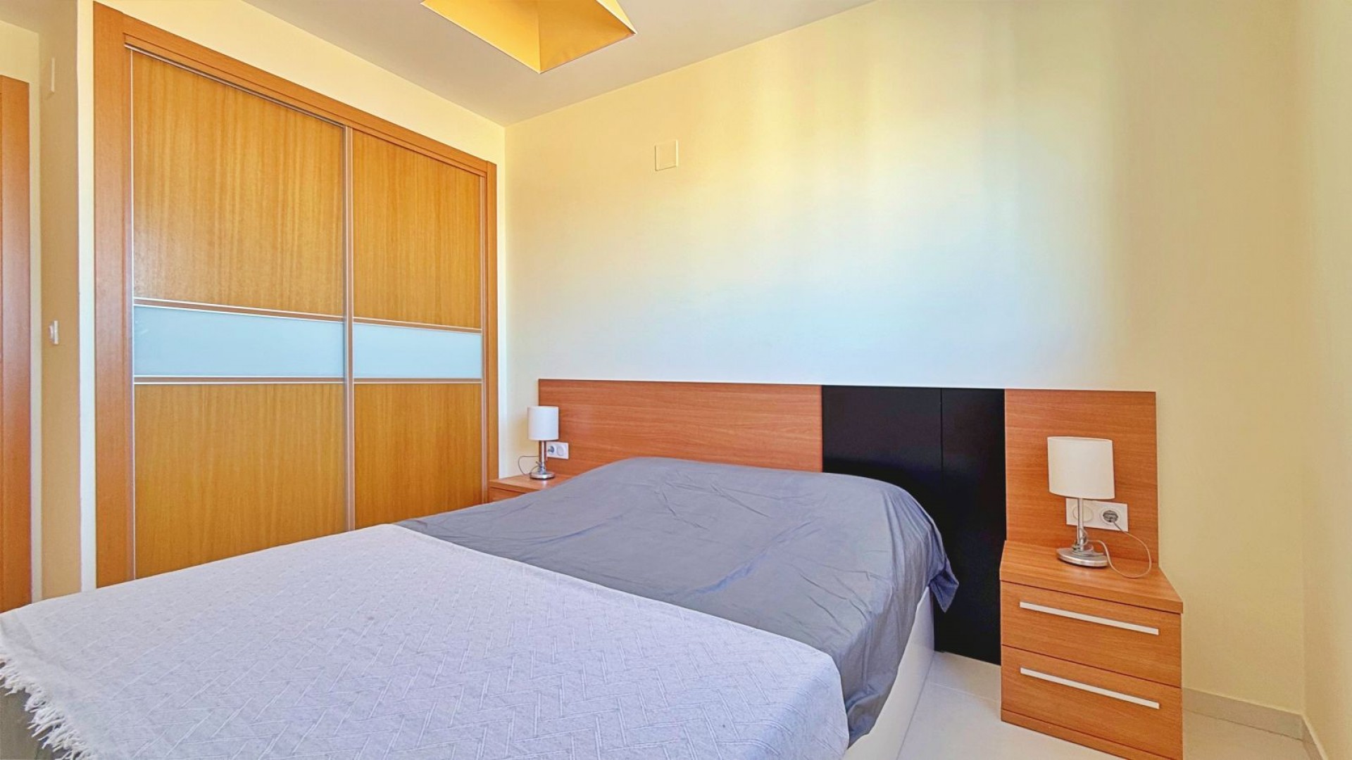 Venta - Apartamento piso -
Torrevieja - Punta Prima