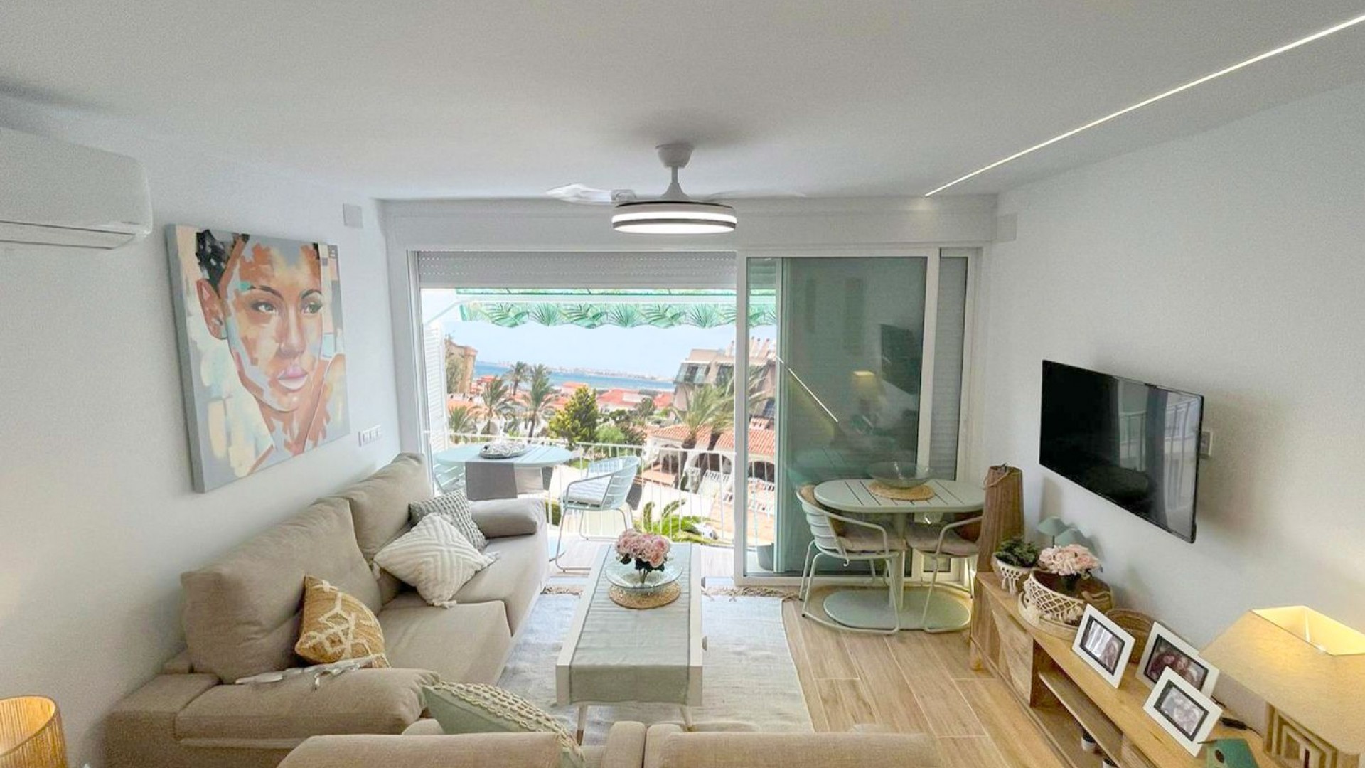 Venta - Apartamento piso -
Torrevieja - Punta Prima