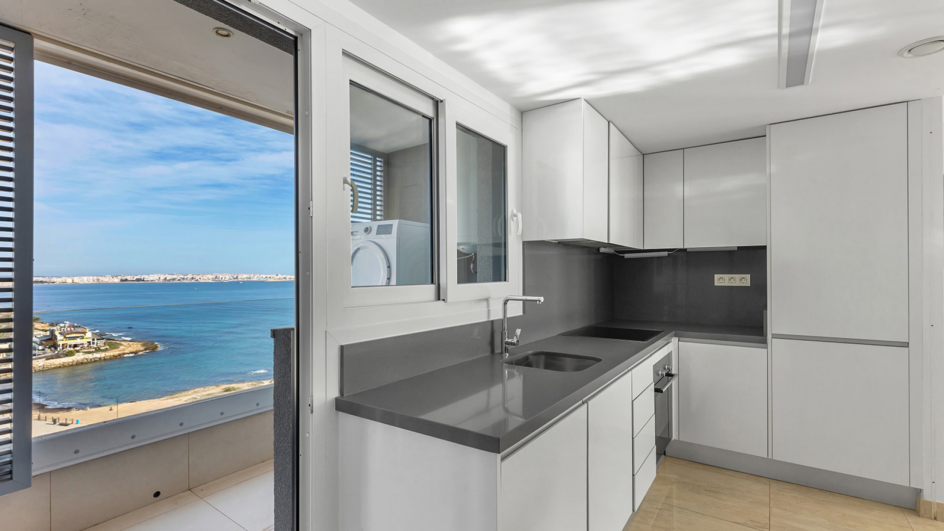 Venta - Apartamento piso -
Torrevieja - Punta Prima