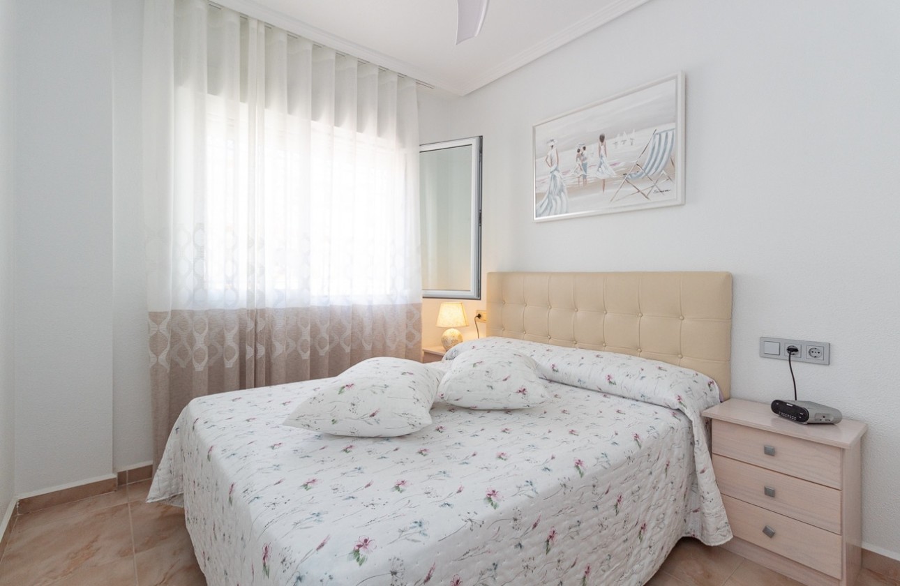 Venta - Apartamento / Piso -
Torrevieja - Punta Prima