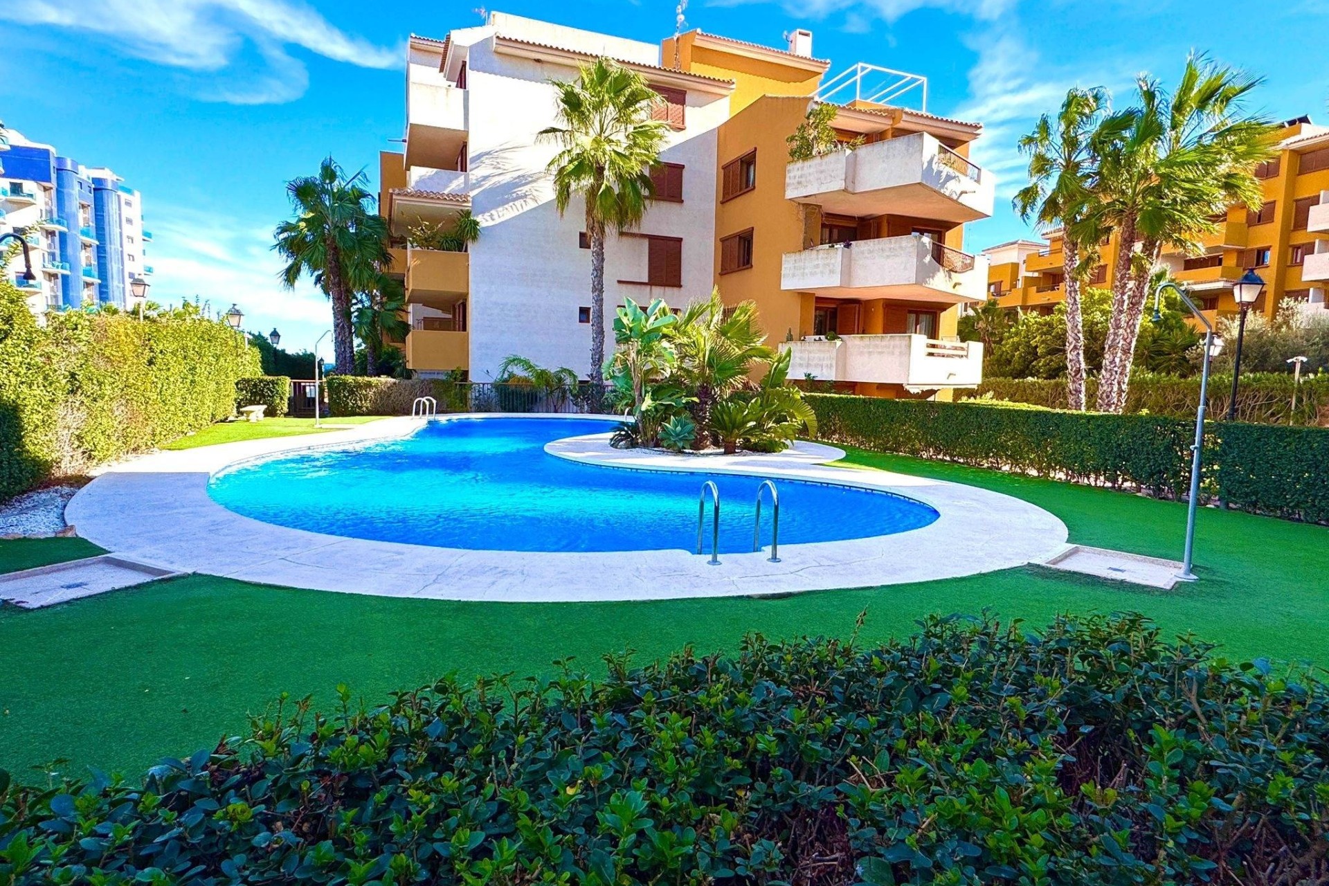 Venta - Apartamento / Piso -
Torrevieja - Punta Prima