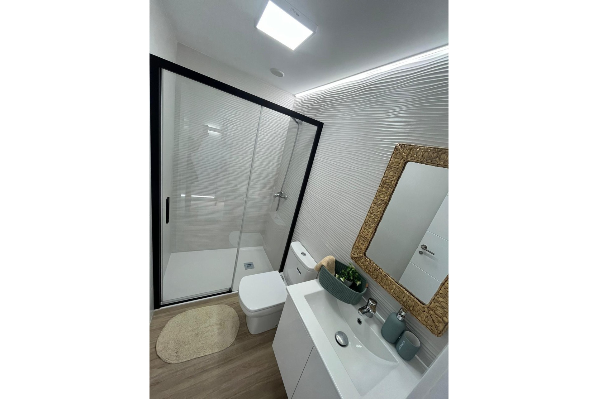 Venta - Apartamento / Piso -
Torrevieja - Punta Prima