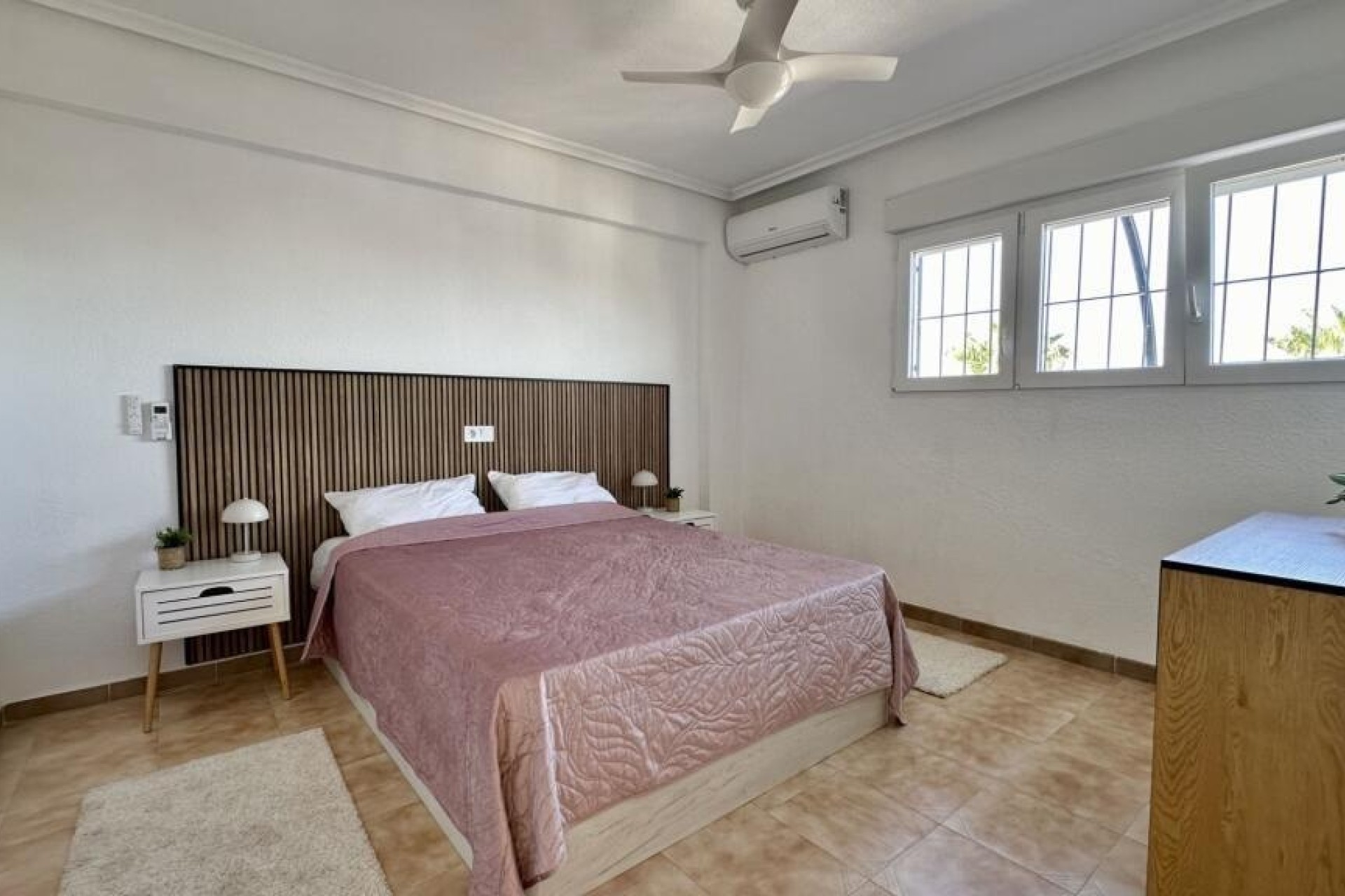 Venta - Apartamento / Piso -
Torrevieja - Punta Prima