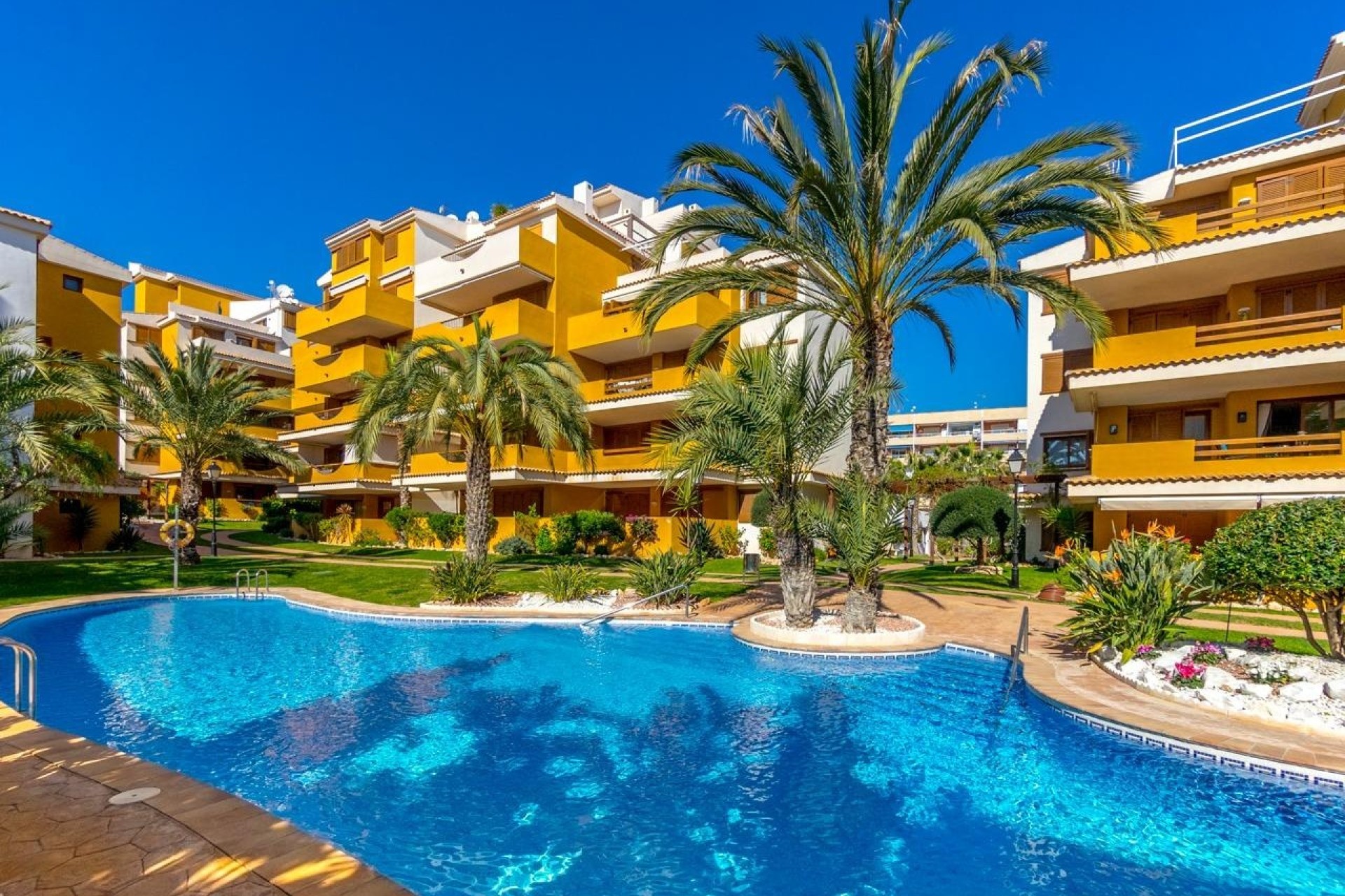 Venta - Apartamento / Piso -
Torrevieja - Punta Prima