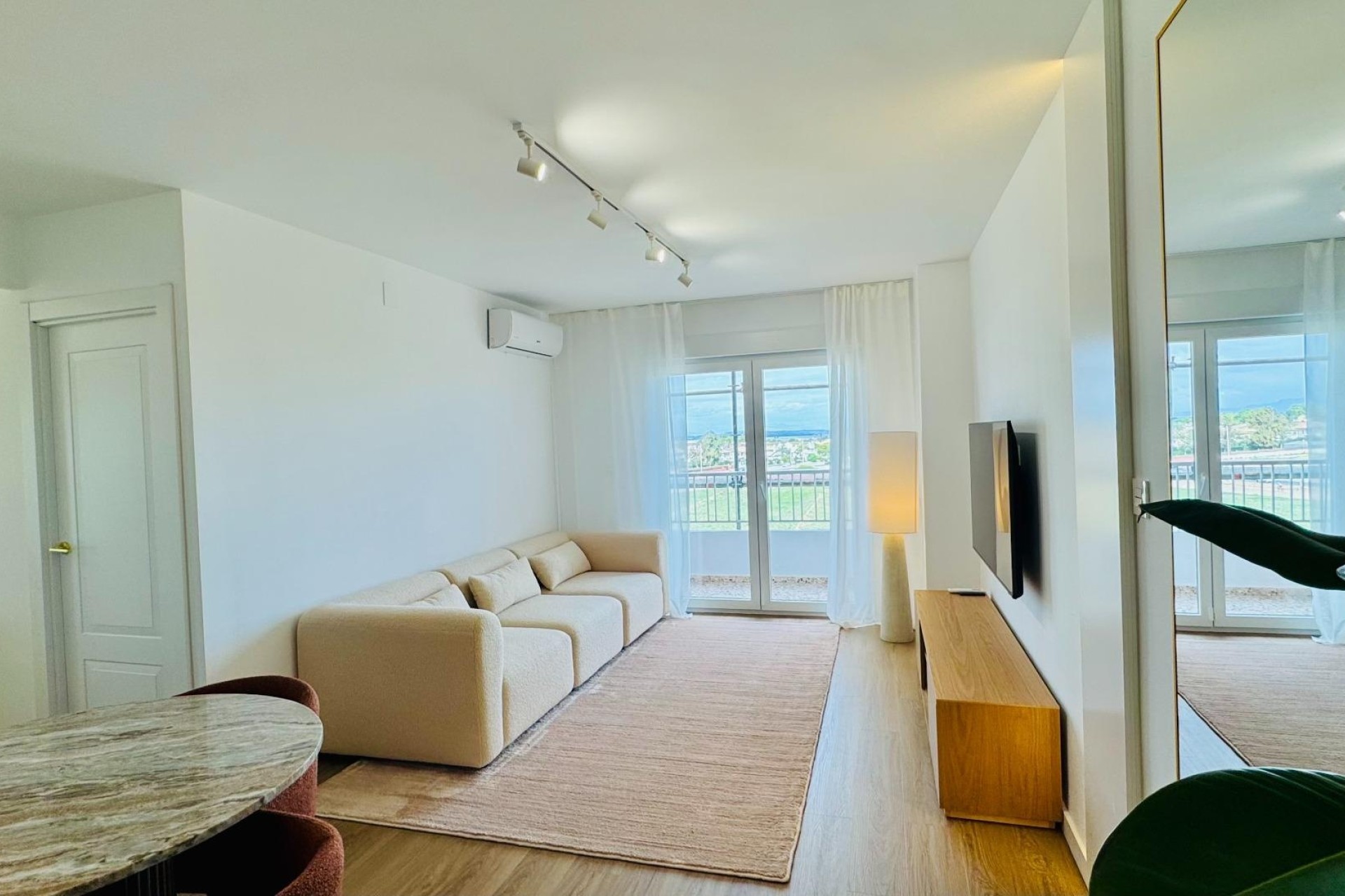 Venta - Apartamento / Piso -
Torrevieja - Punta Prima