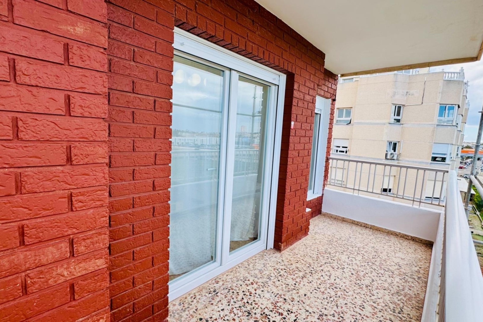 Venta - Apartamento / Piso -
Torrevieja - Punta Prima