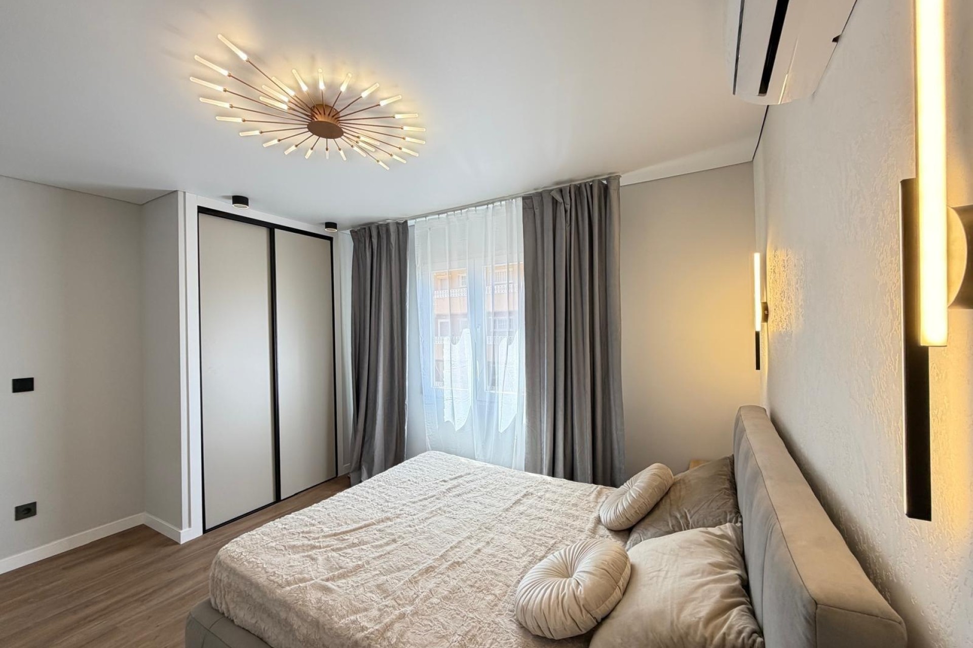 Venta - Apartamento / Piso -
Torrevieja - Punta Prima