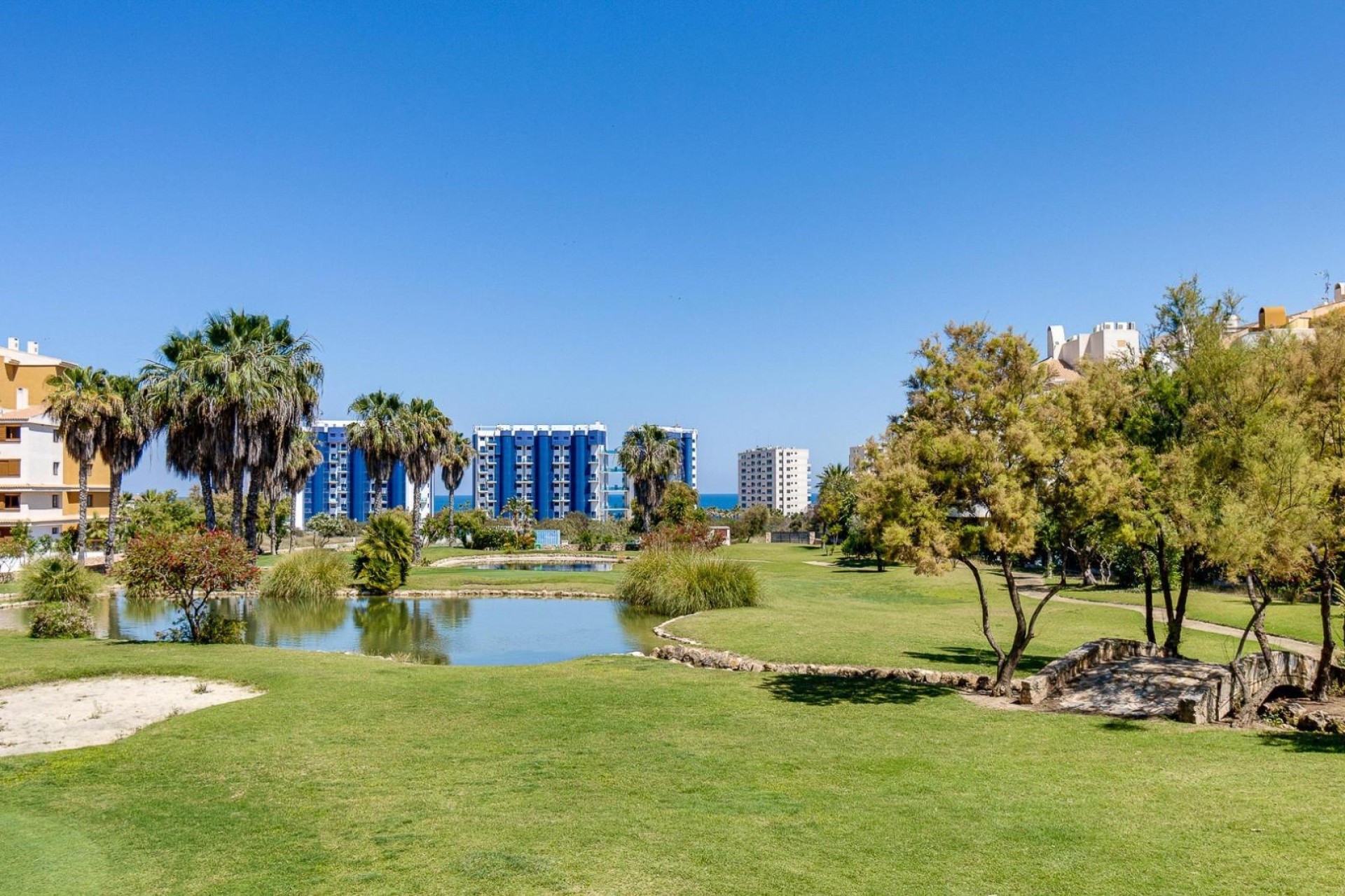 Venta - Apartamento / Piso -
Torrevieja - Punta Prima